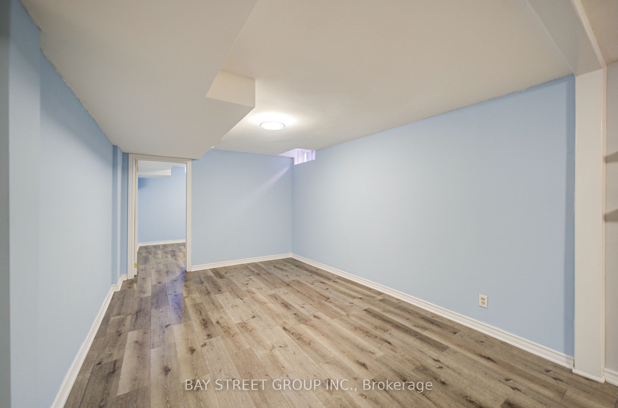 1348 Windrush Drive Property Photo 37