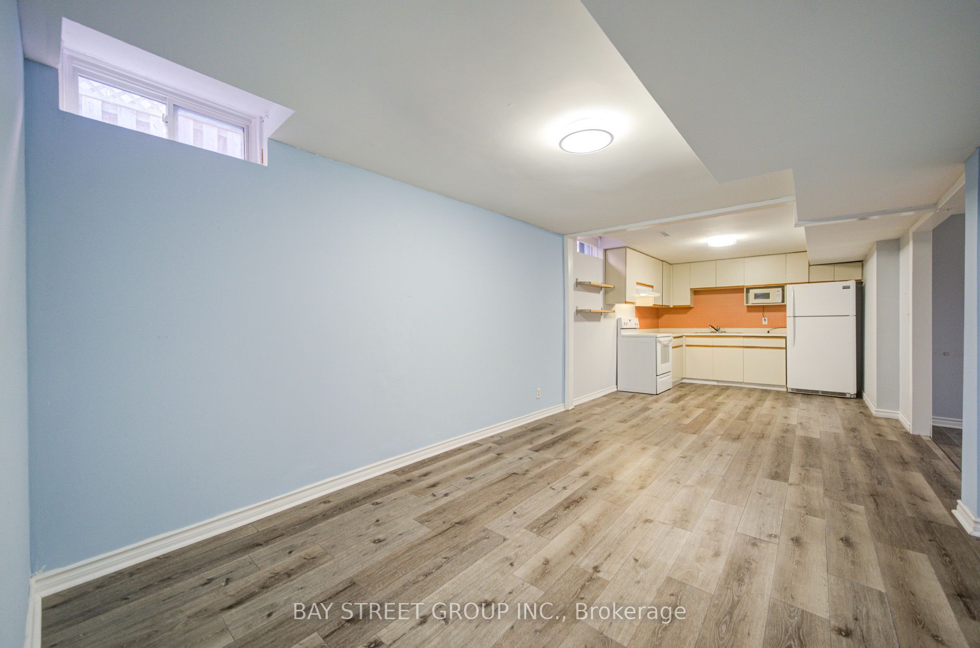 1348 Windrush Drive Property Photo 39