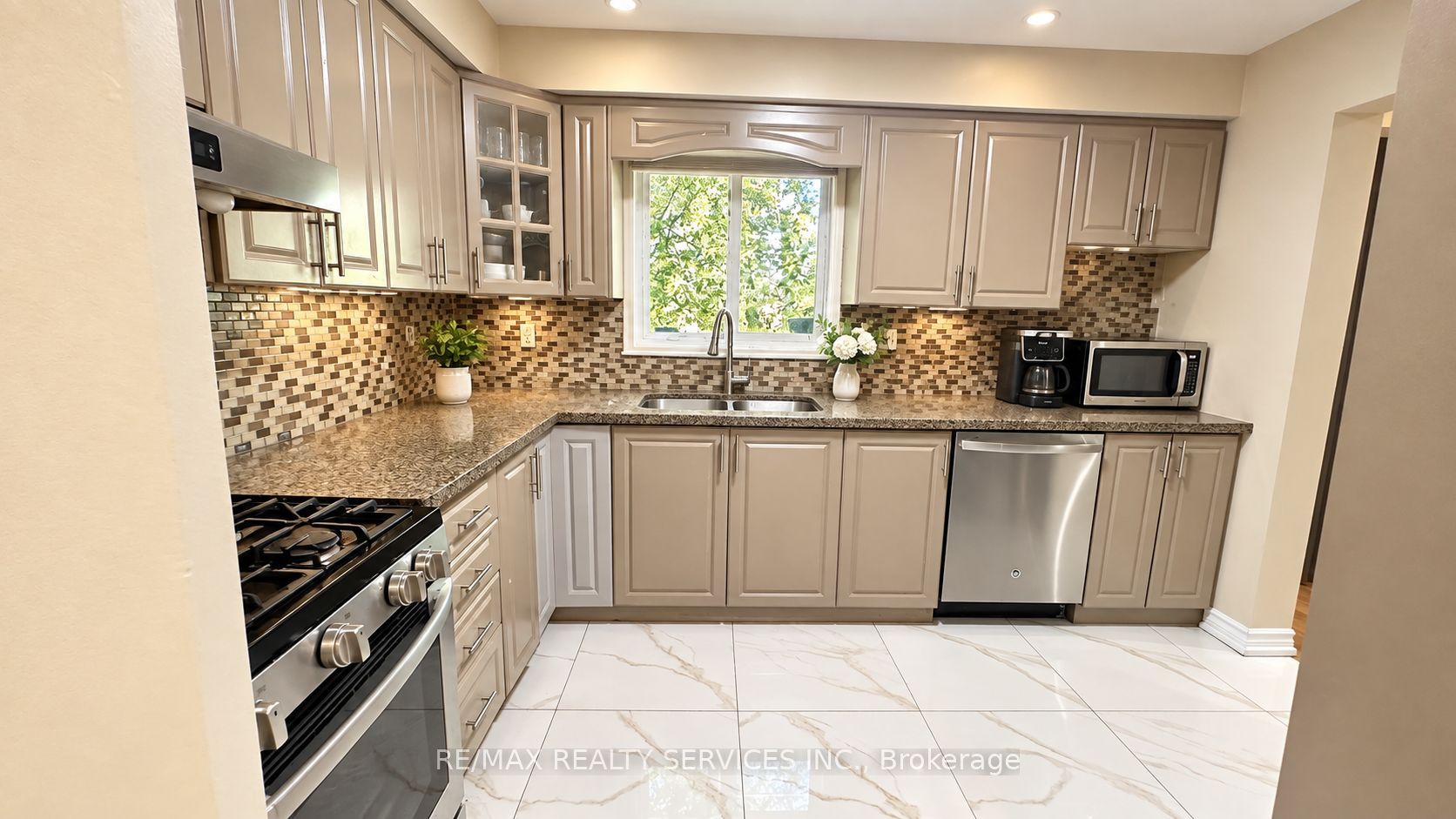 40 Morado Court Property Photo 10