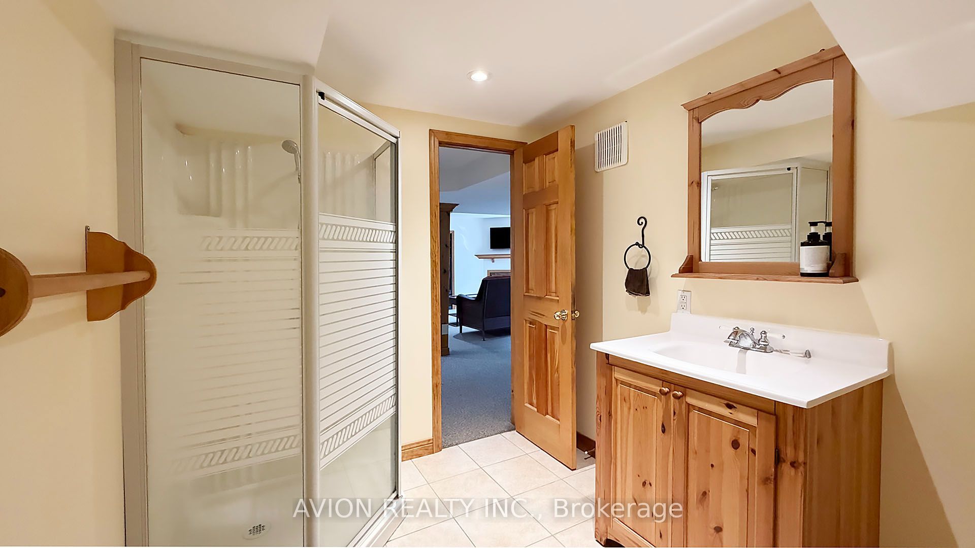 2068 Nipigon Drive Property Photo 35