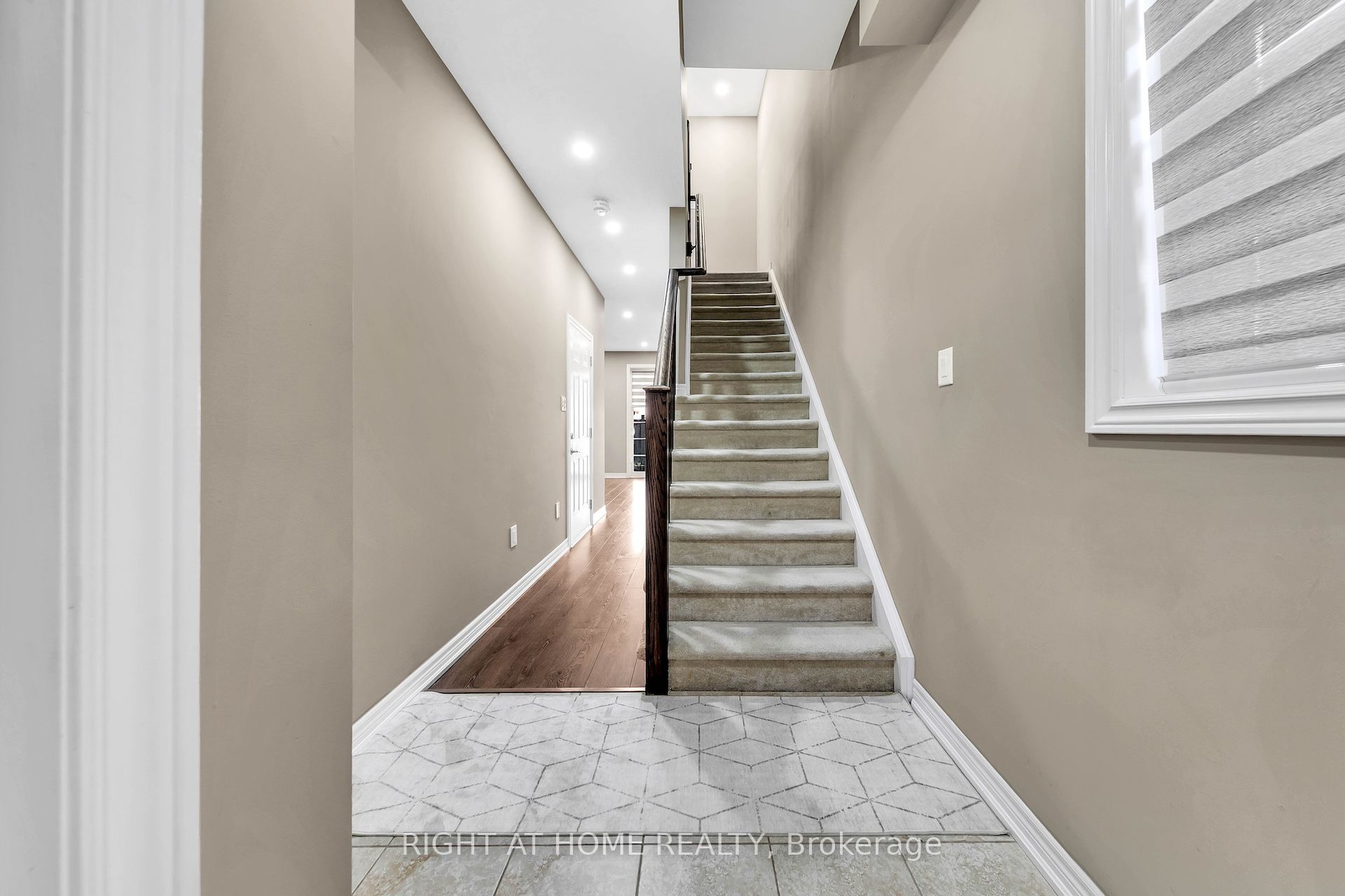 397 Hardwick Common Property Photo 7