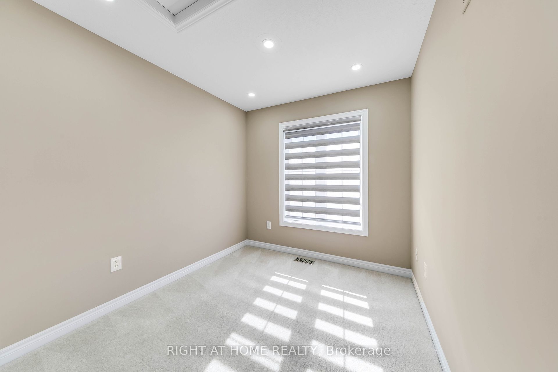 397 Hardwick Common Property Photo 18