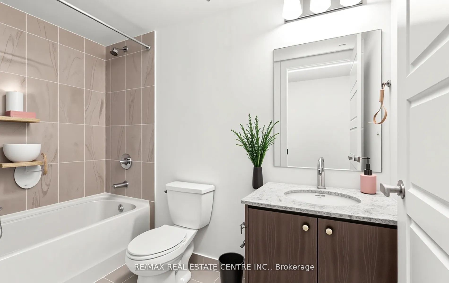 3006 William Cutmore Boulevard 210 Property Photo 18