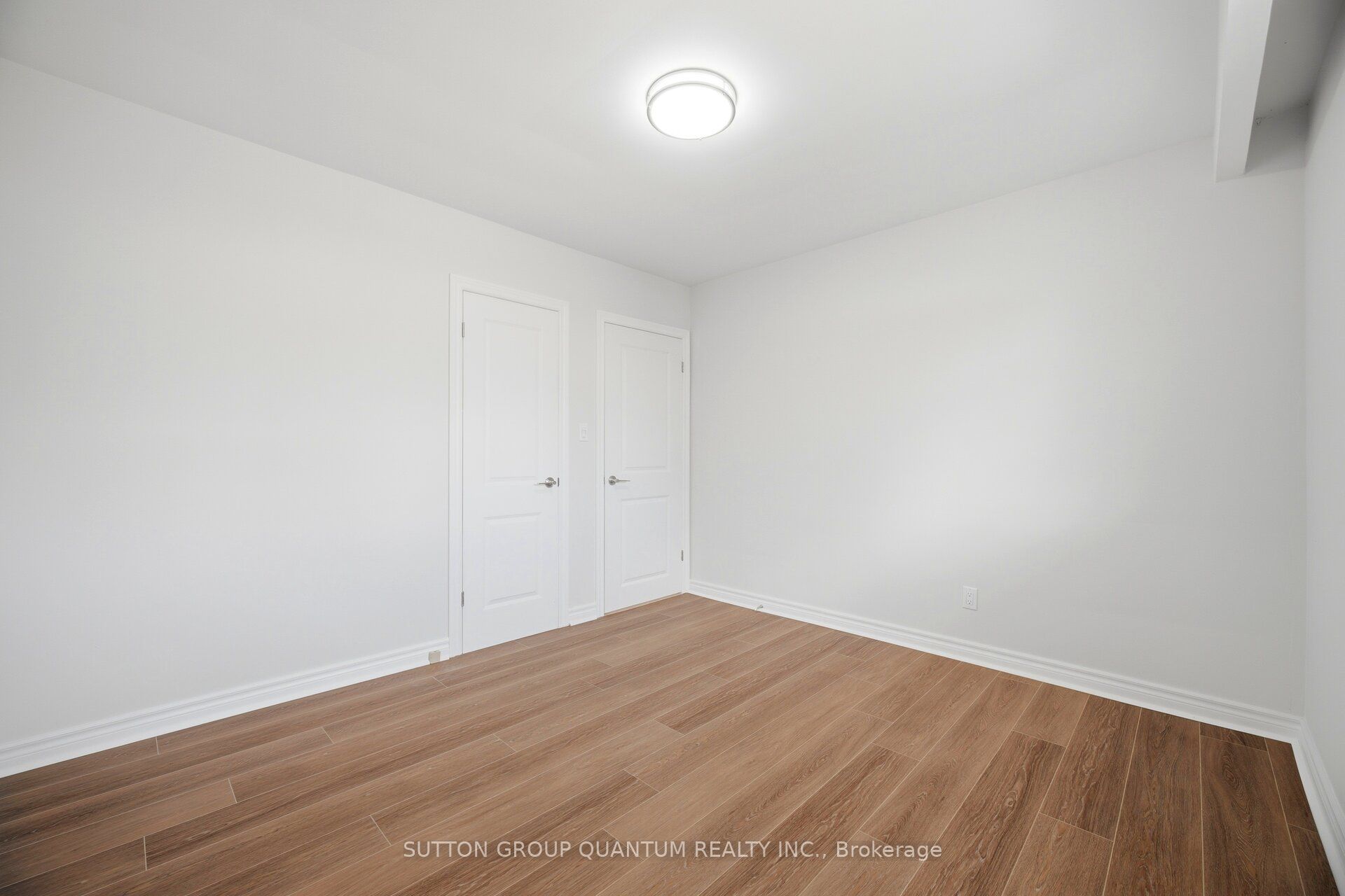 126 Angelene Street Property Photo 19