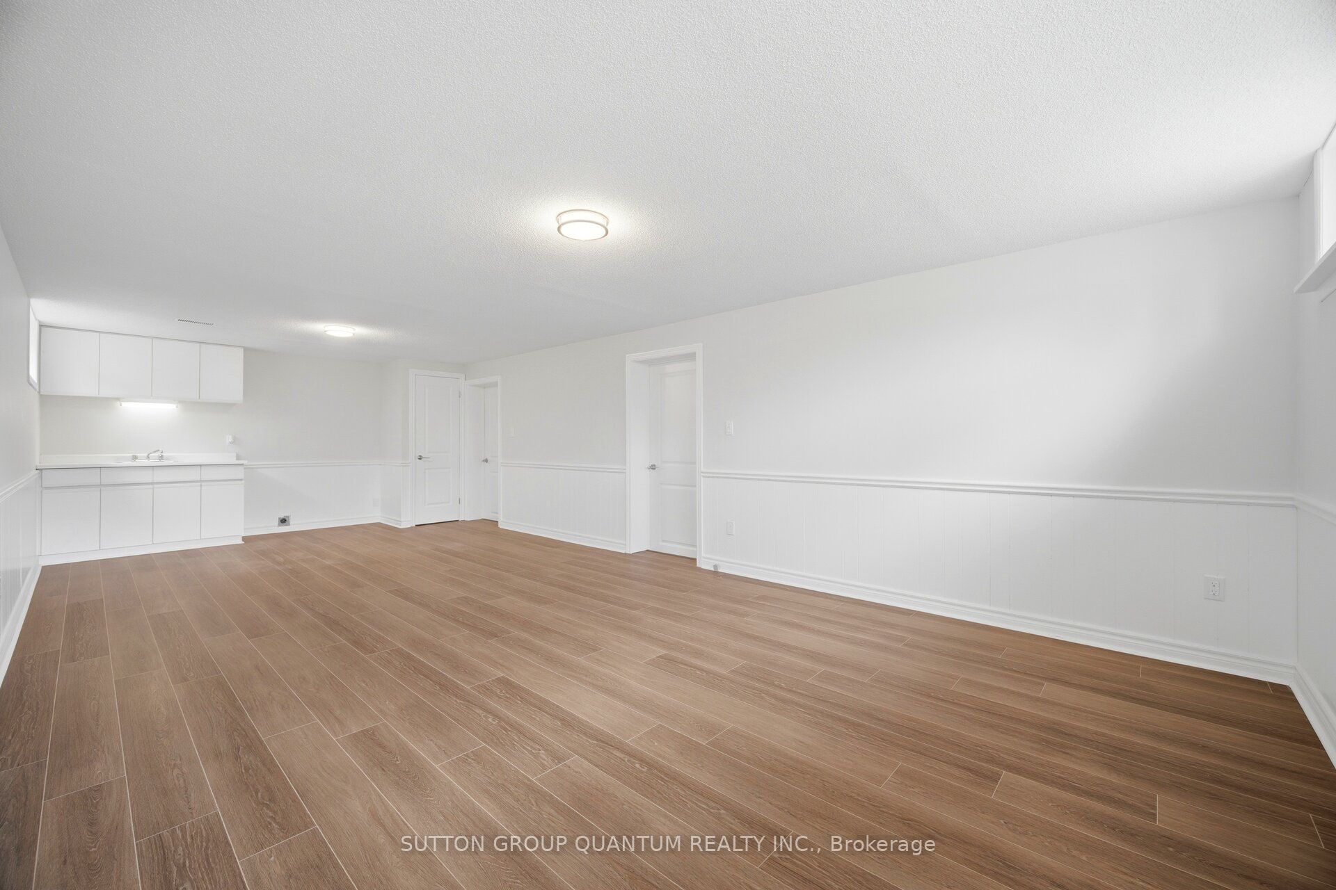 126 Angelene Street Property Photo 24