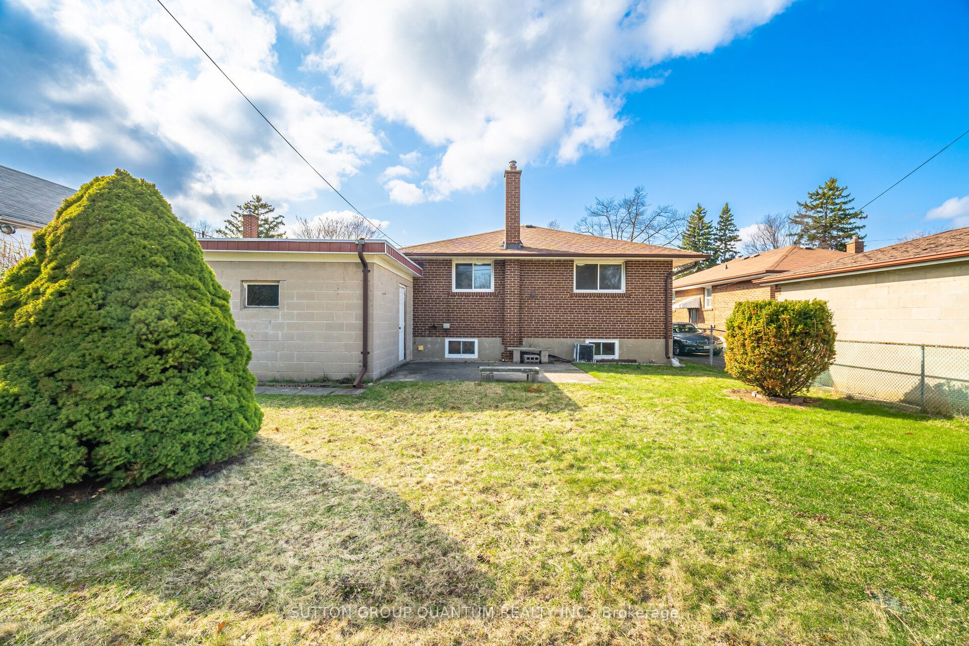 126 Angelene Street Property Photo 34