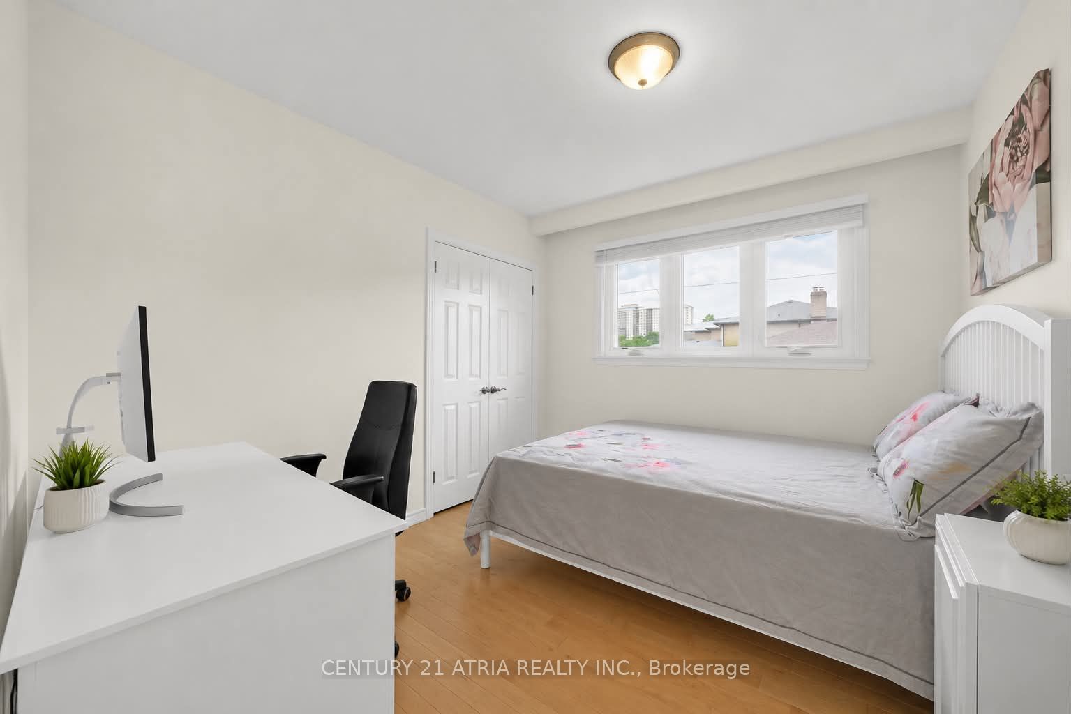 110 Harding Avenue Property Photo 11