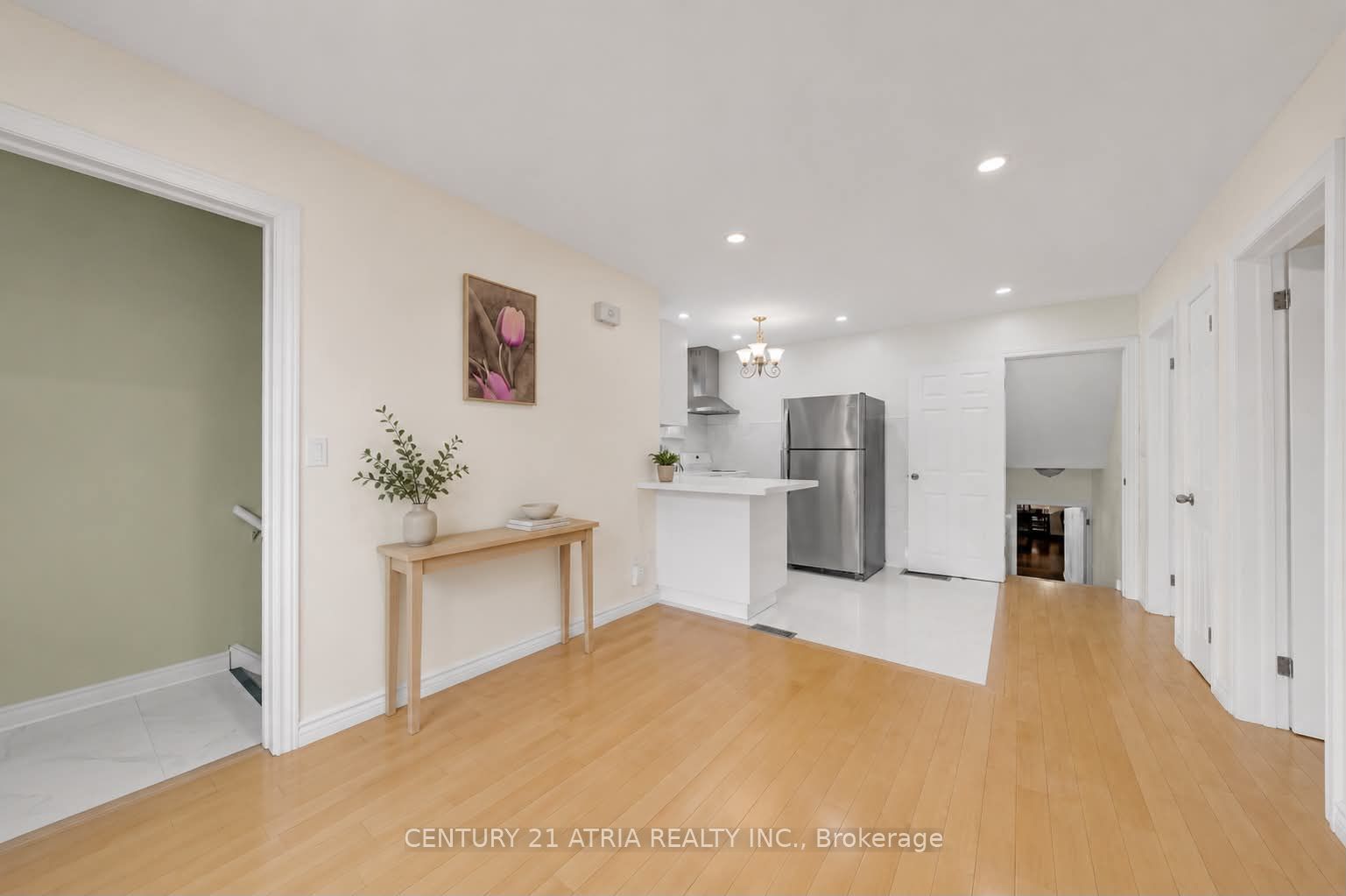 110 Harding Avenue Property Photo 15