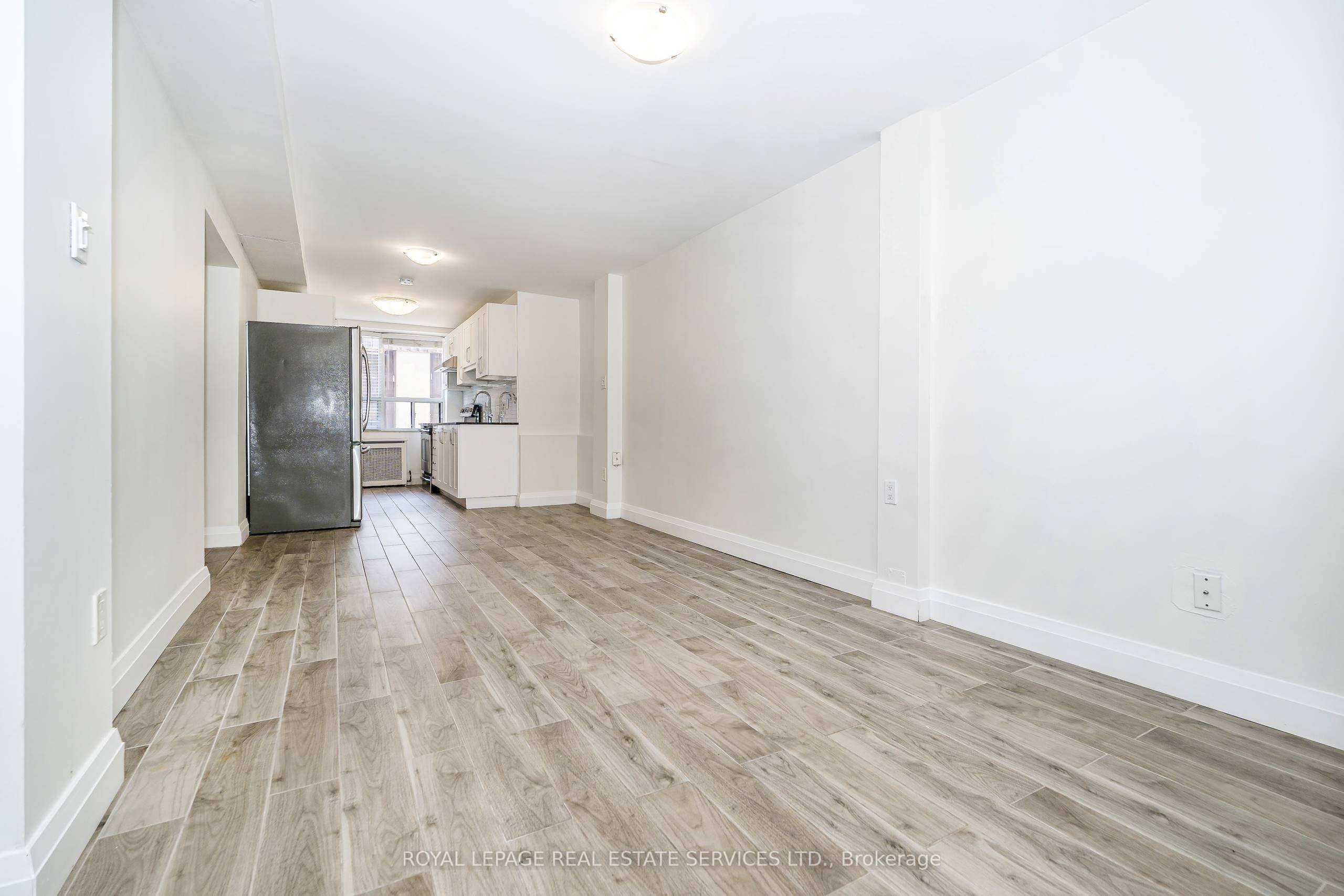 2637 Keele Street 1a Property Photo 10