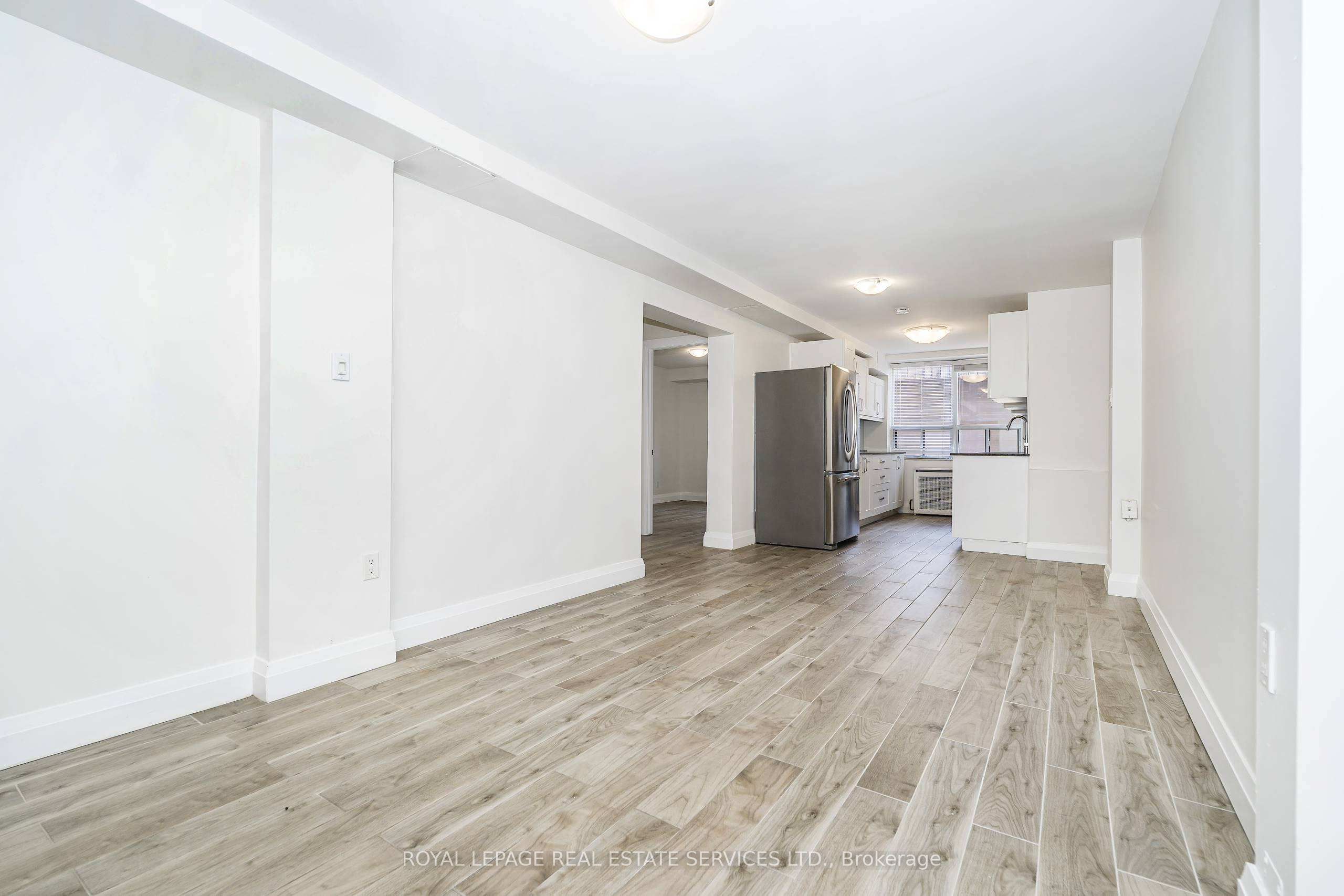 2637 Keele Street 1a Property Photo 11
