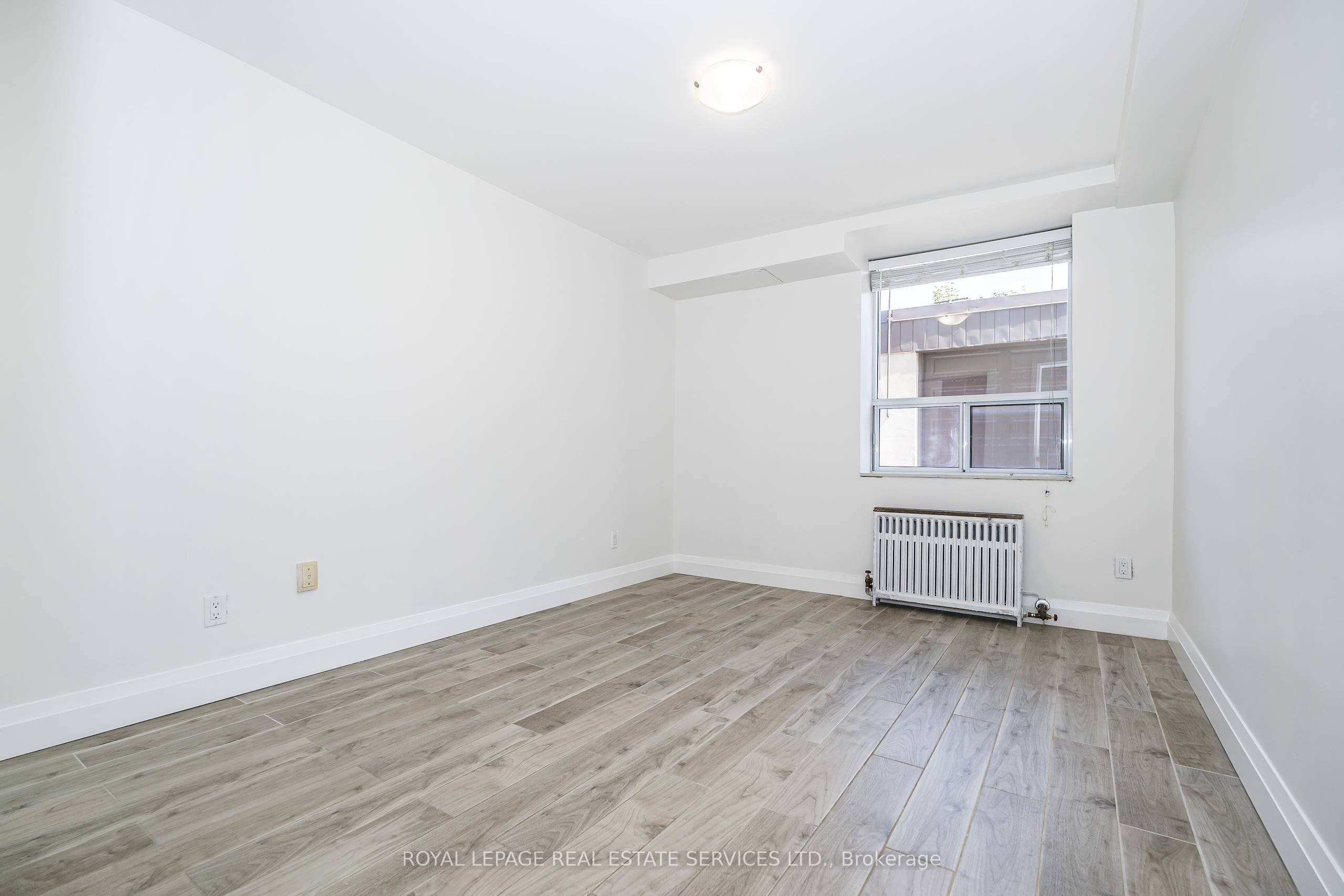 2637 Keele Street 1a Property Photo 17
