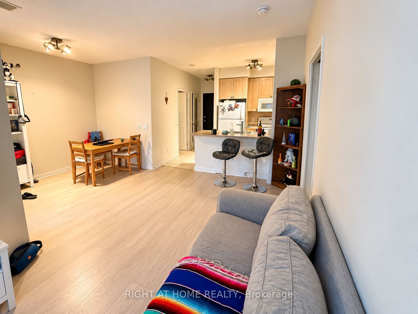 225 Sherway Gardens Road 105 Property Photo 3