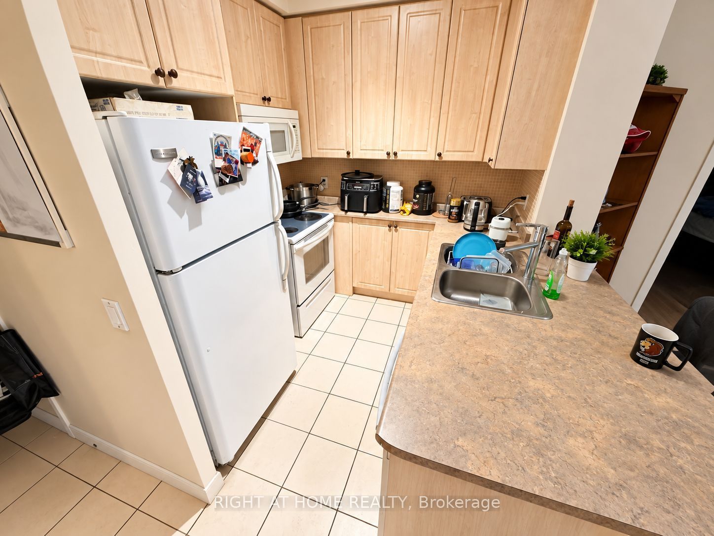225 Sherway Gardens Road 105 Property Photo 7