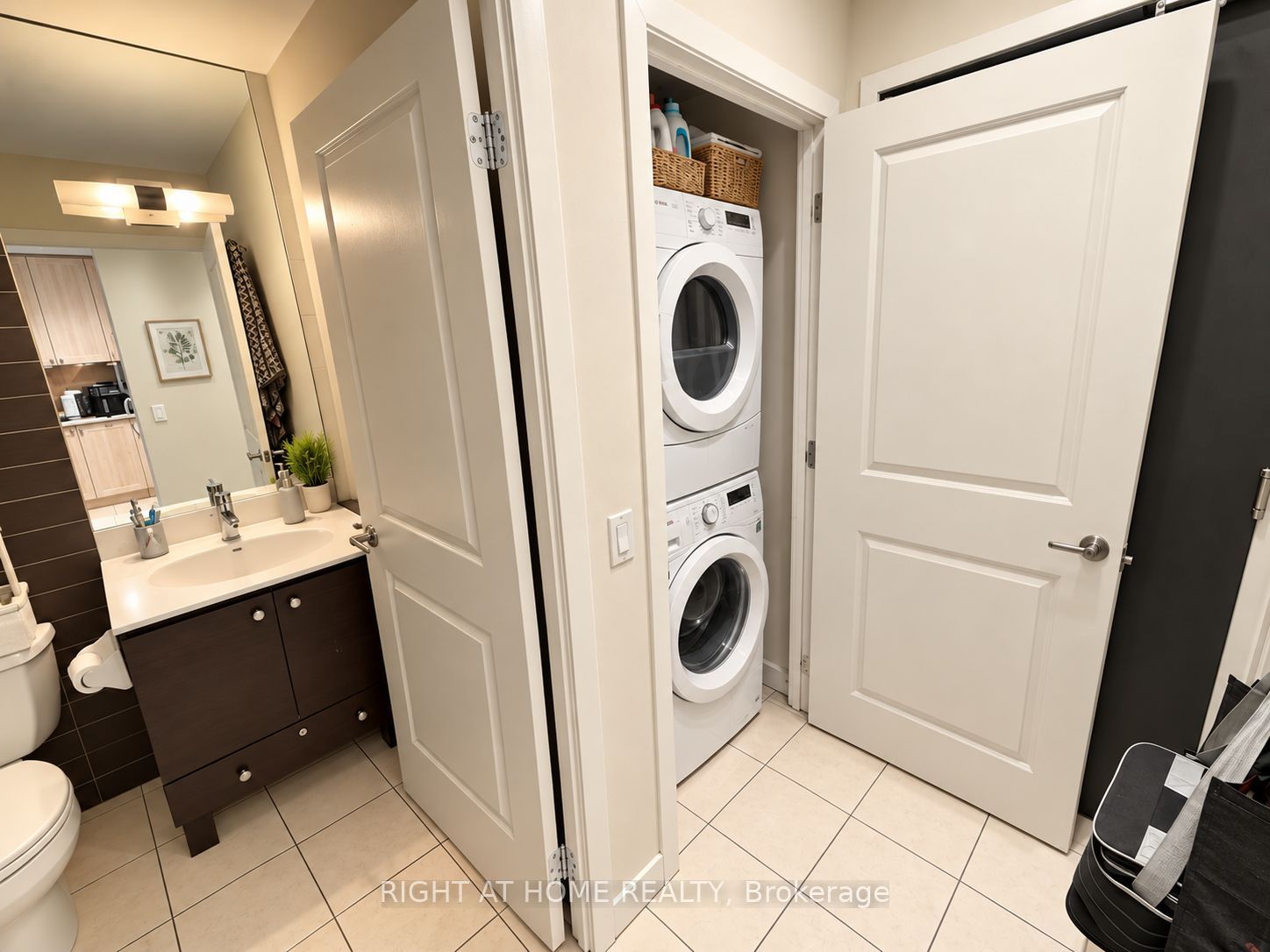 225 Sherway Gardens Road 105 Property Photo 9
