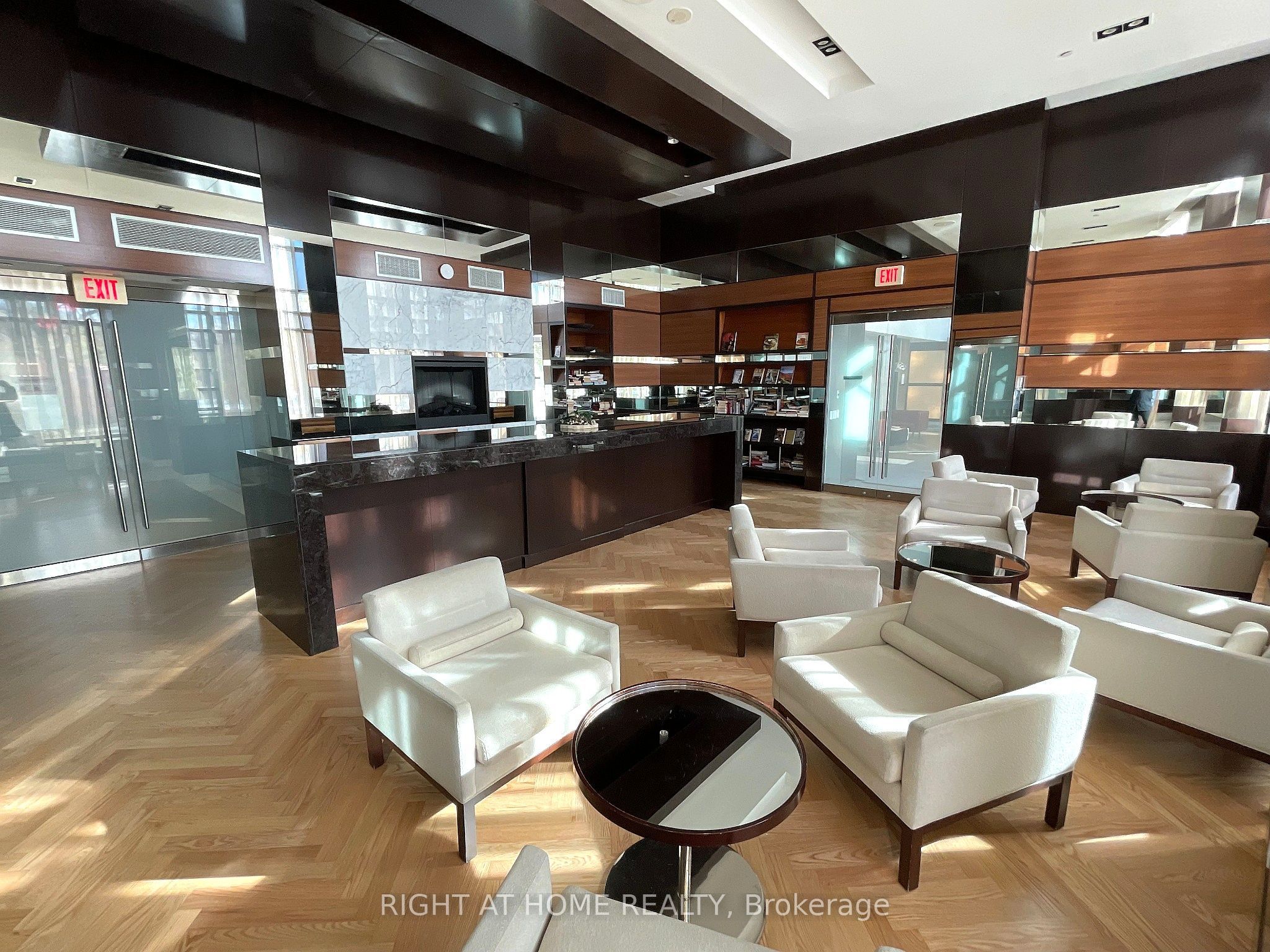 225 Sherway Gardens Road 105 Property Photo 18