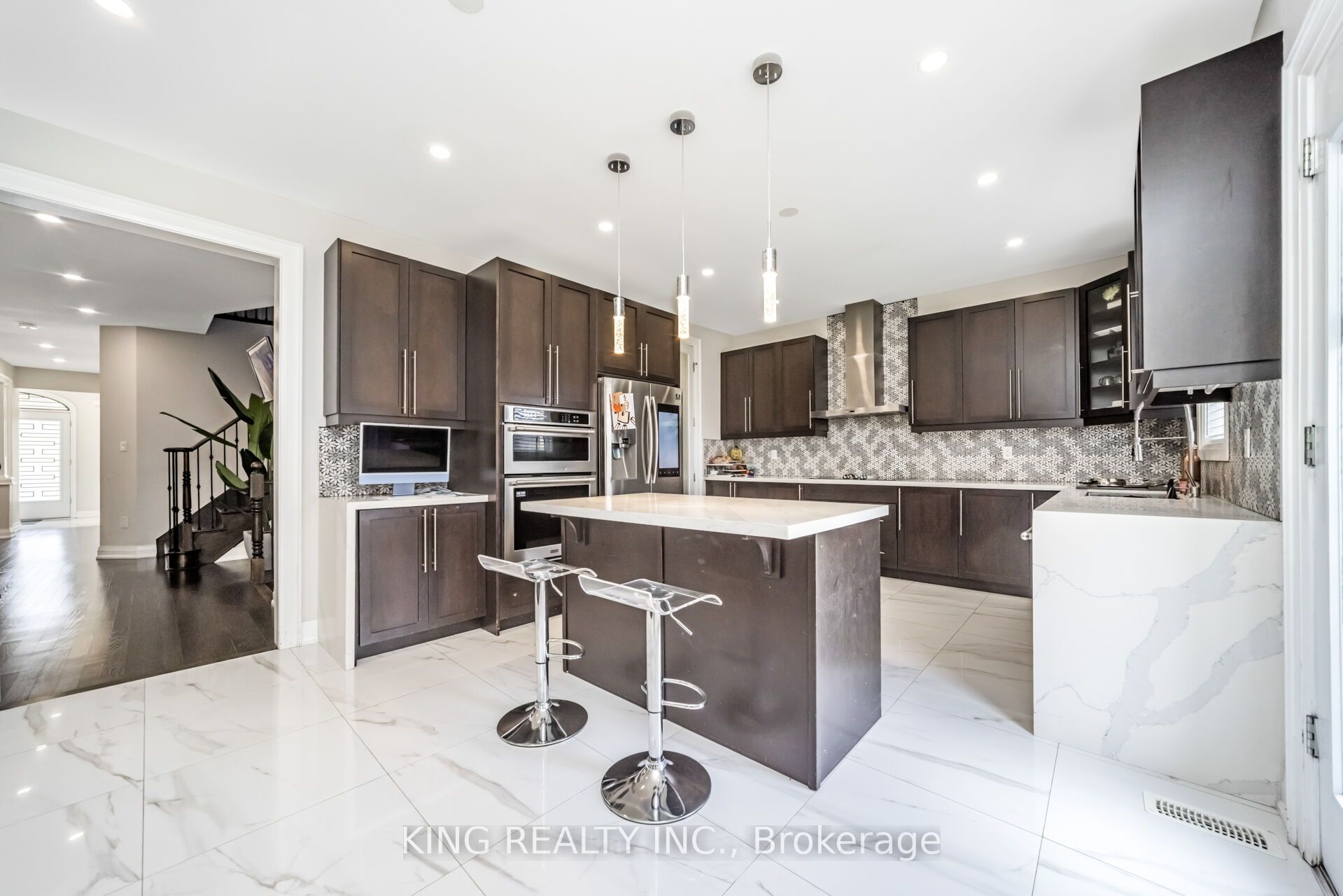 11 Malpass Street Property Photo 10