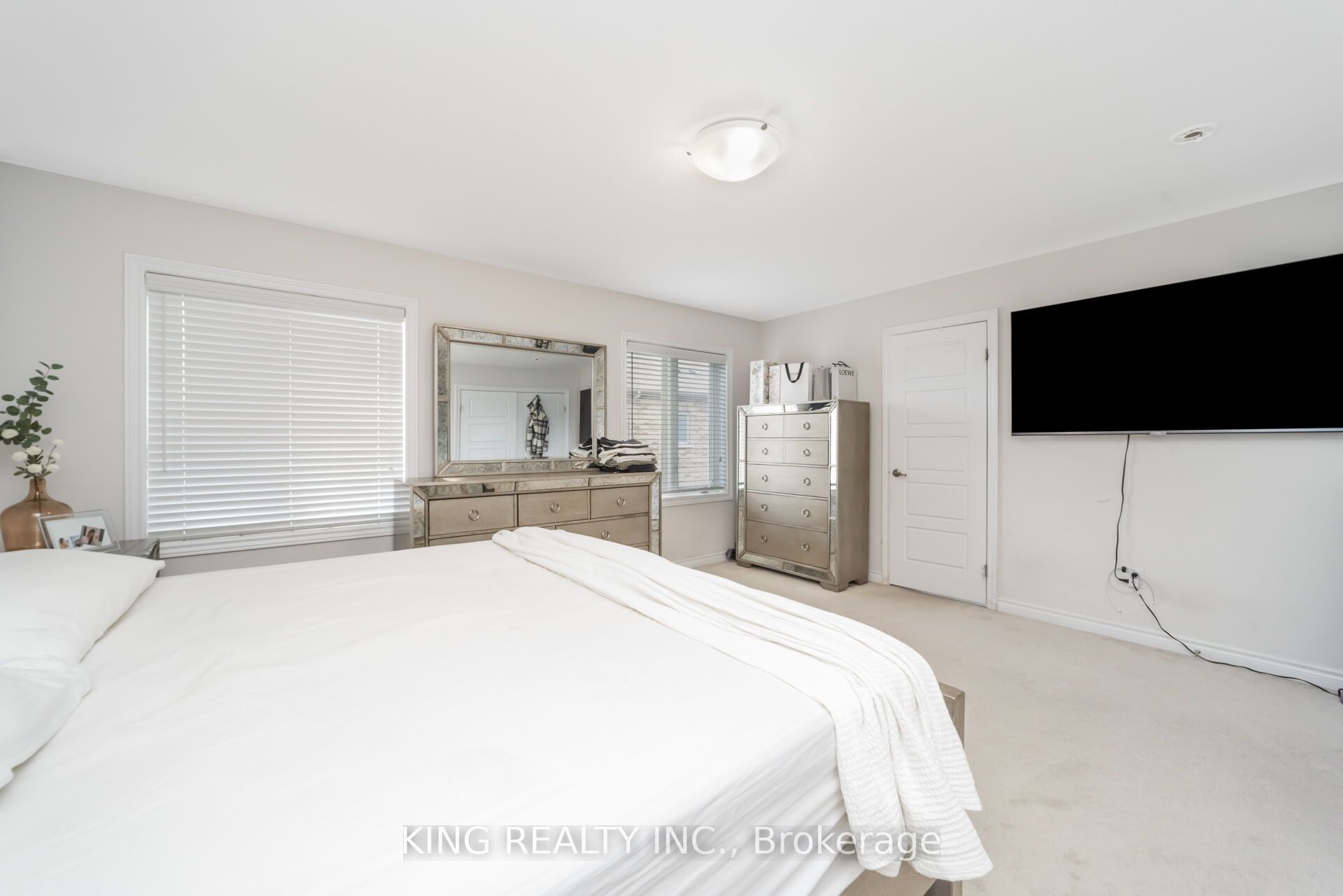 11 Malpass Street Property Photo 17