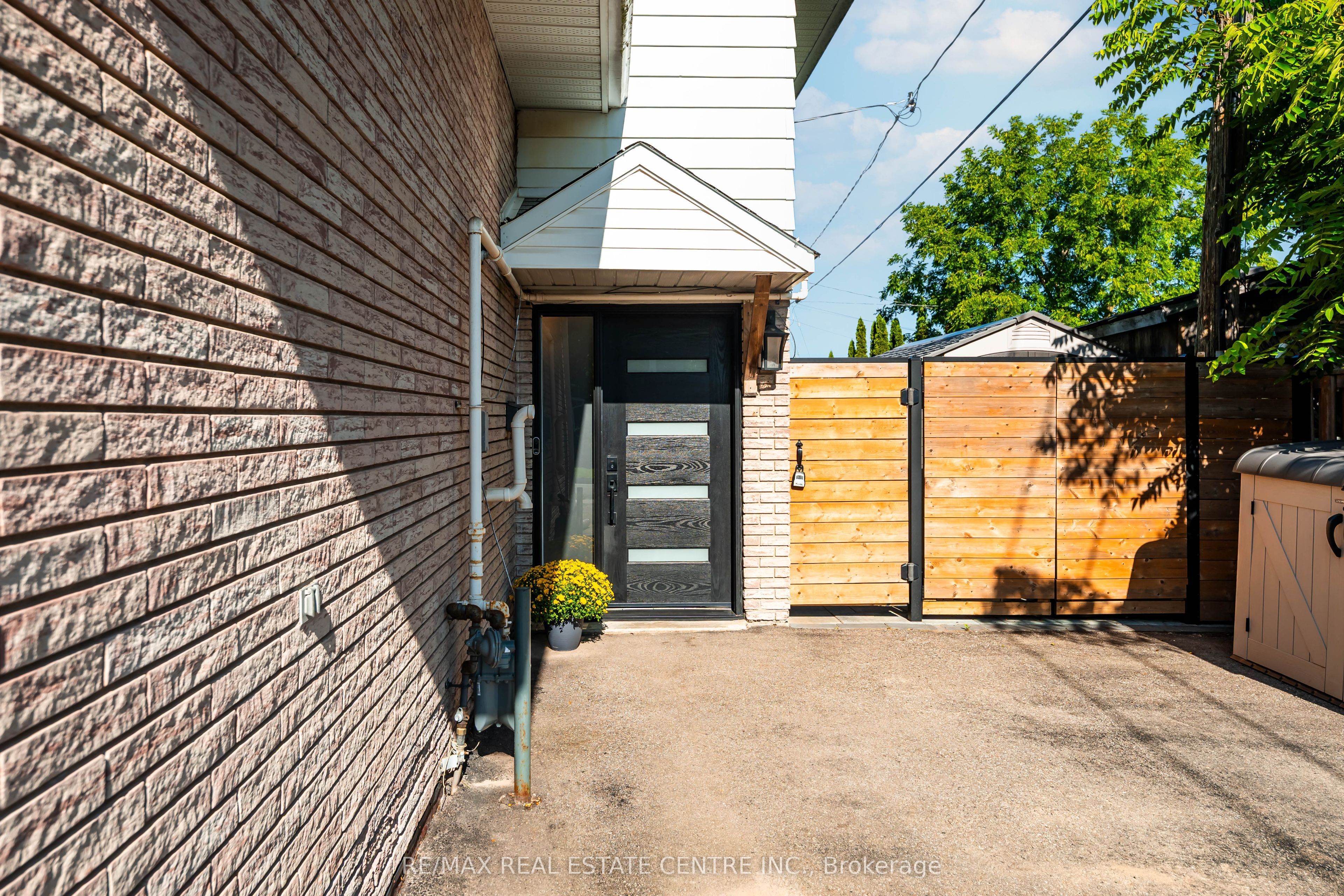 7 Madison Avenue Property Photo 4