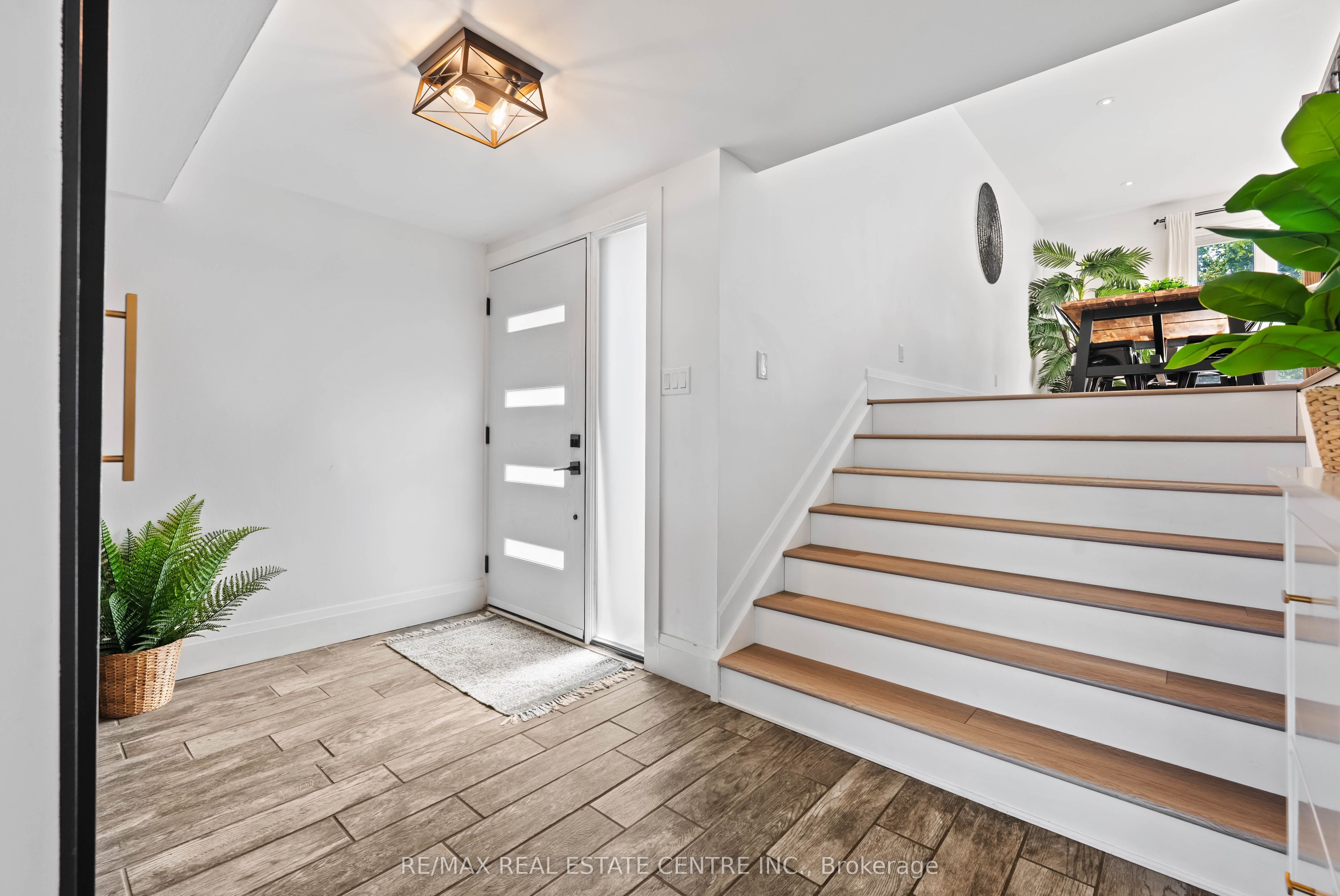 7 Madison Avenue Property Photo 5