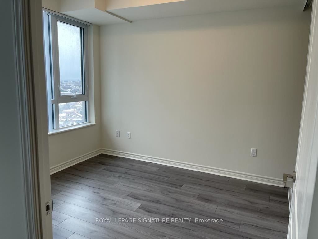 349 Rathburn Road 1509 Property Photo 5