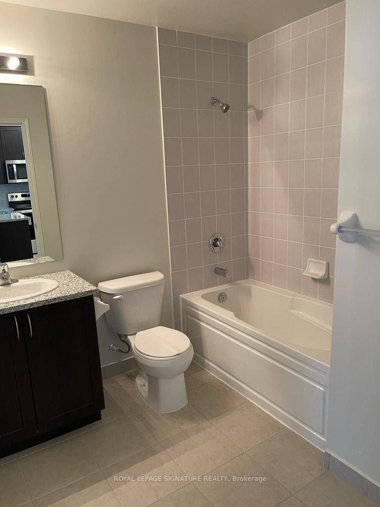 349 Rathburn Road 1509 Property Photo 8