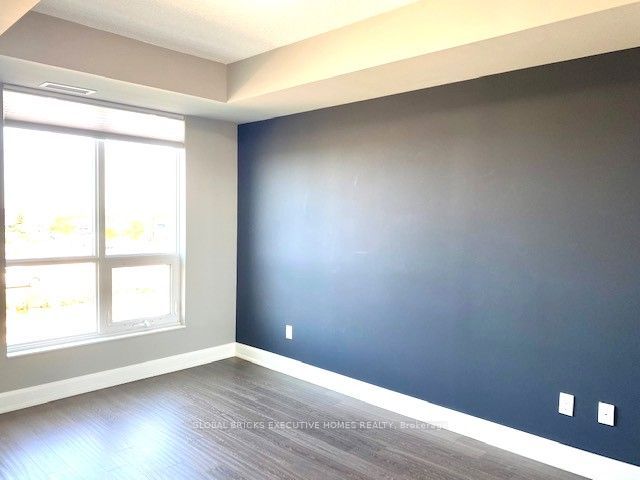 W13777040 Property Photo 11
