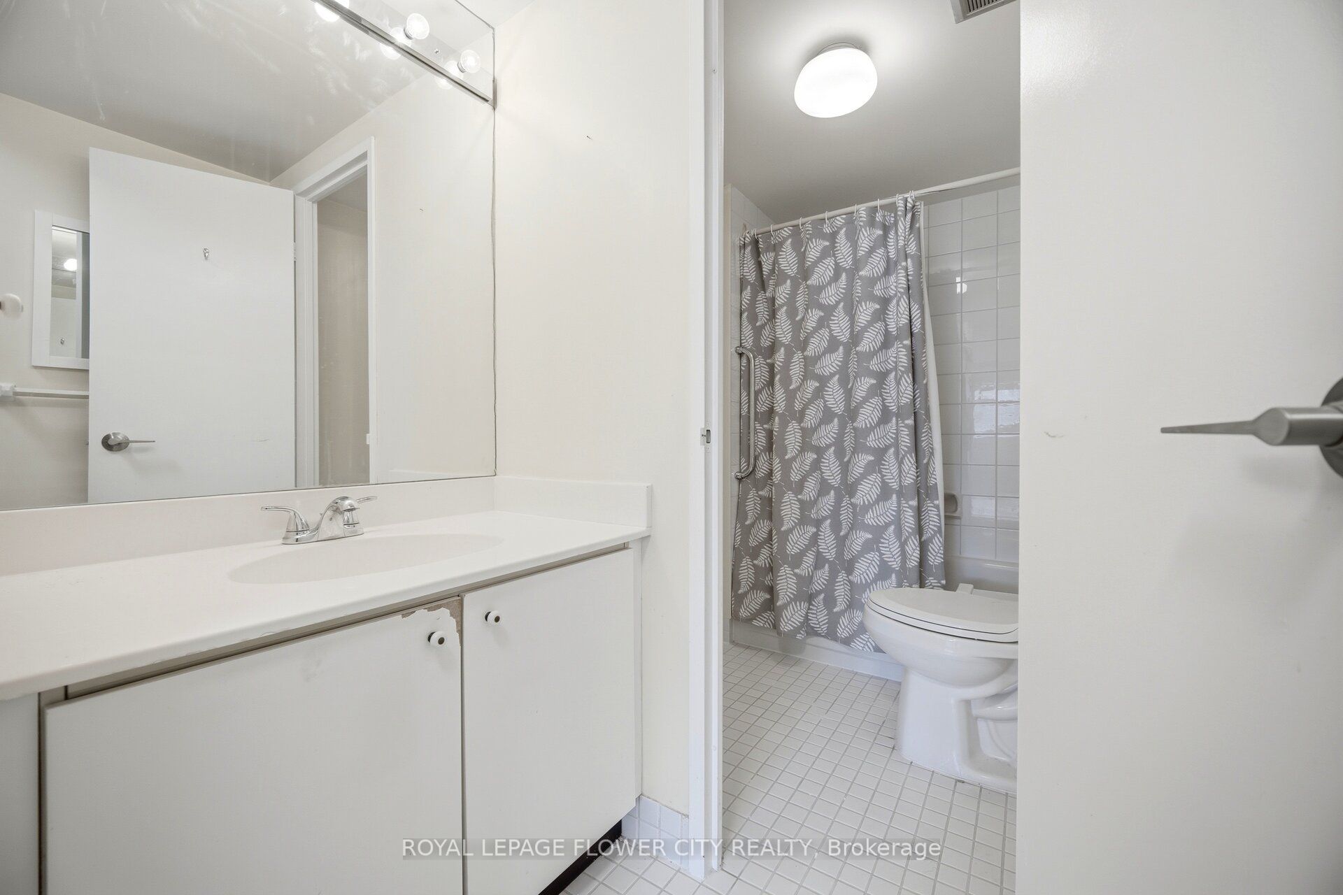 8 Lisa Street 307 Property Photo 23