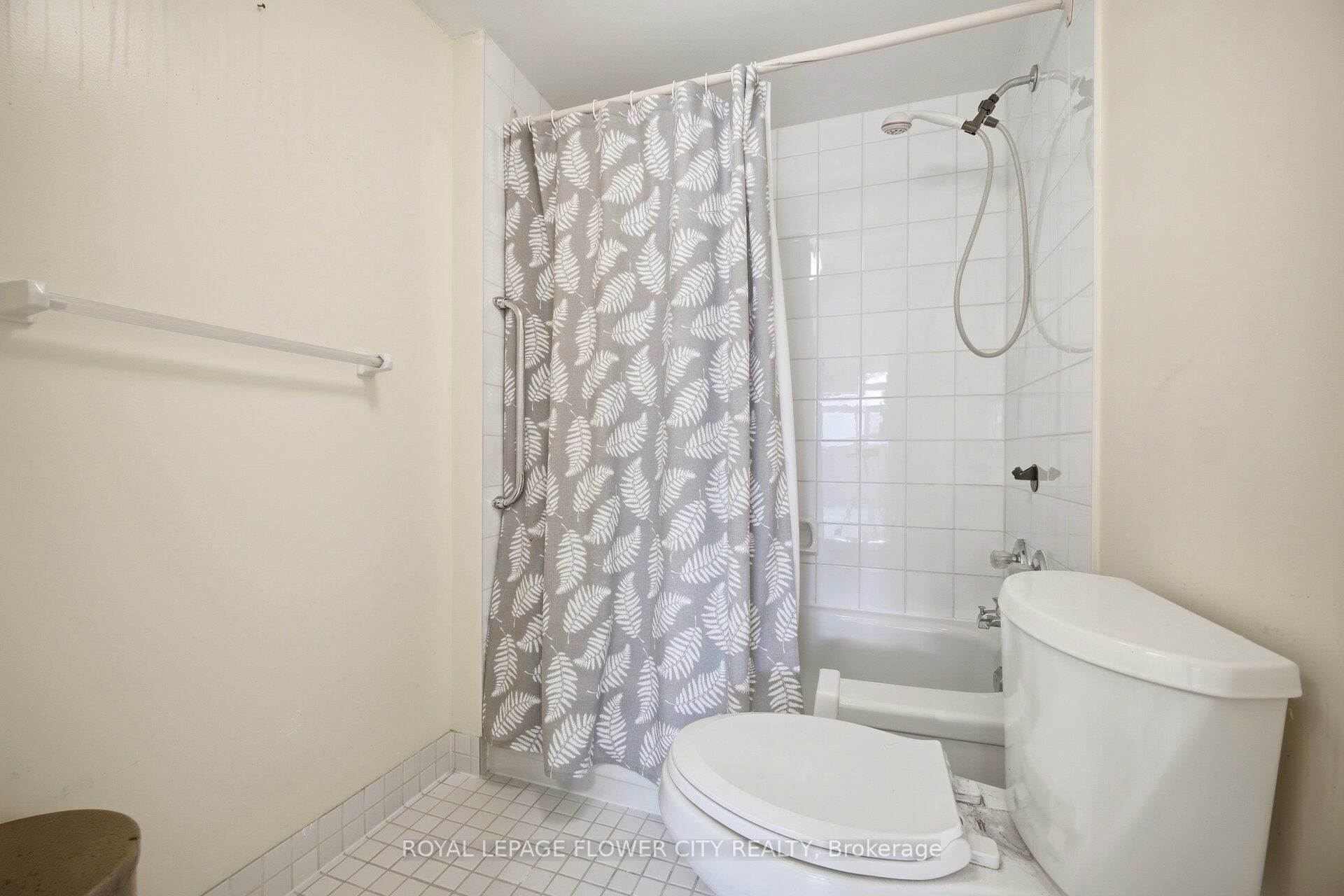 8 Lisa Street 307 Property Photo 28
