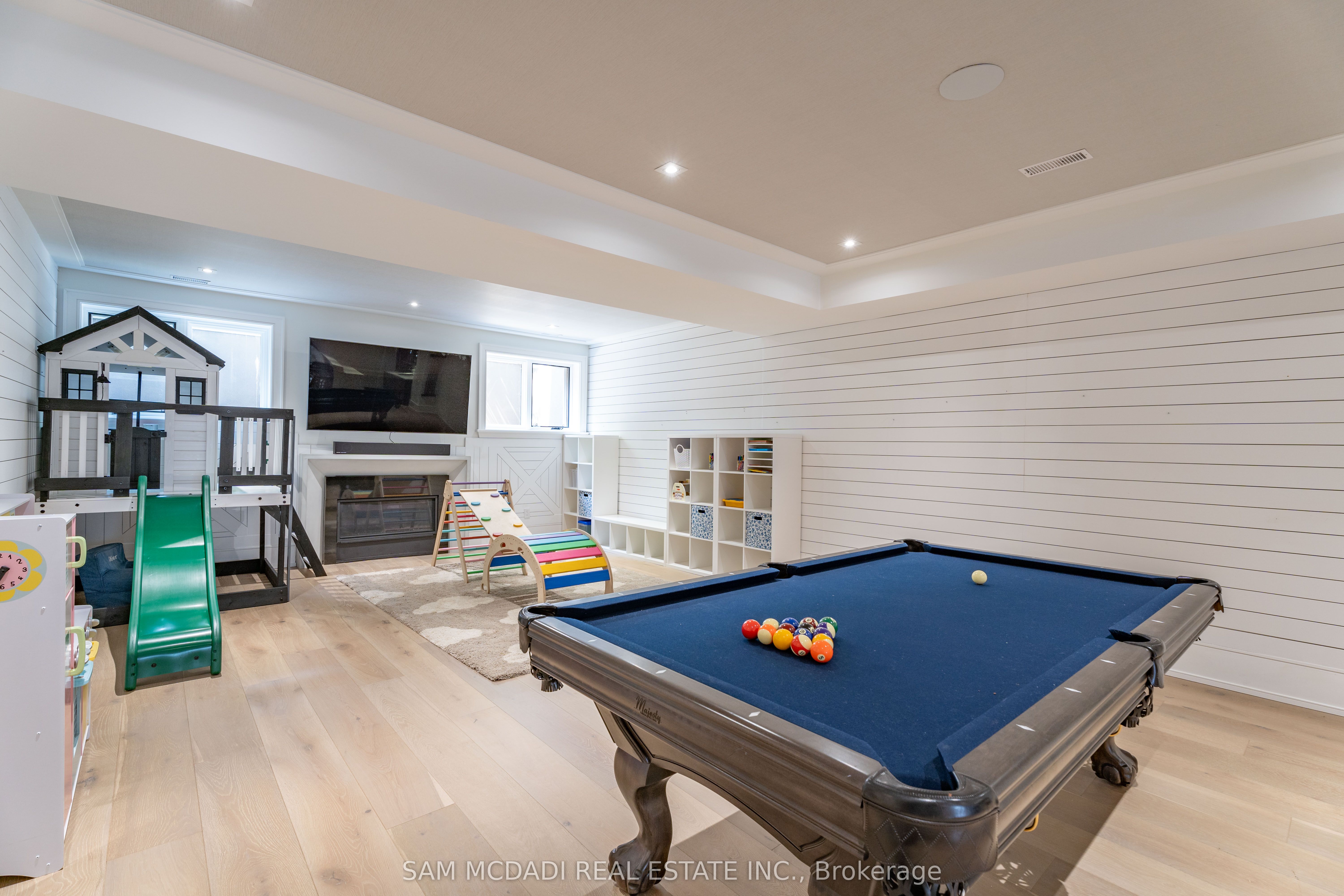 231 Wedgewood Drive Property Photo 43