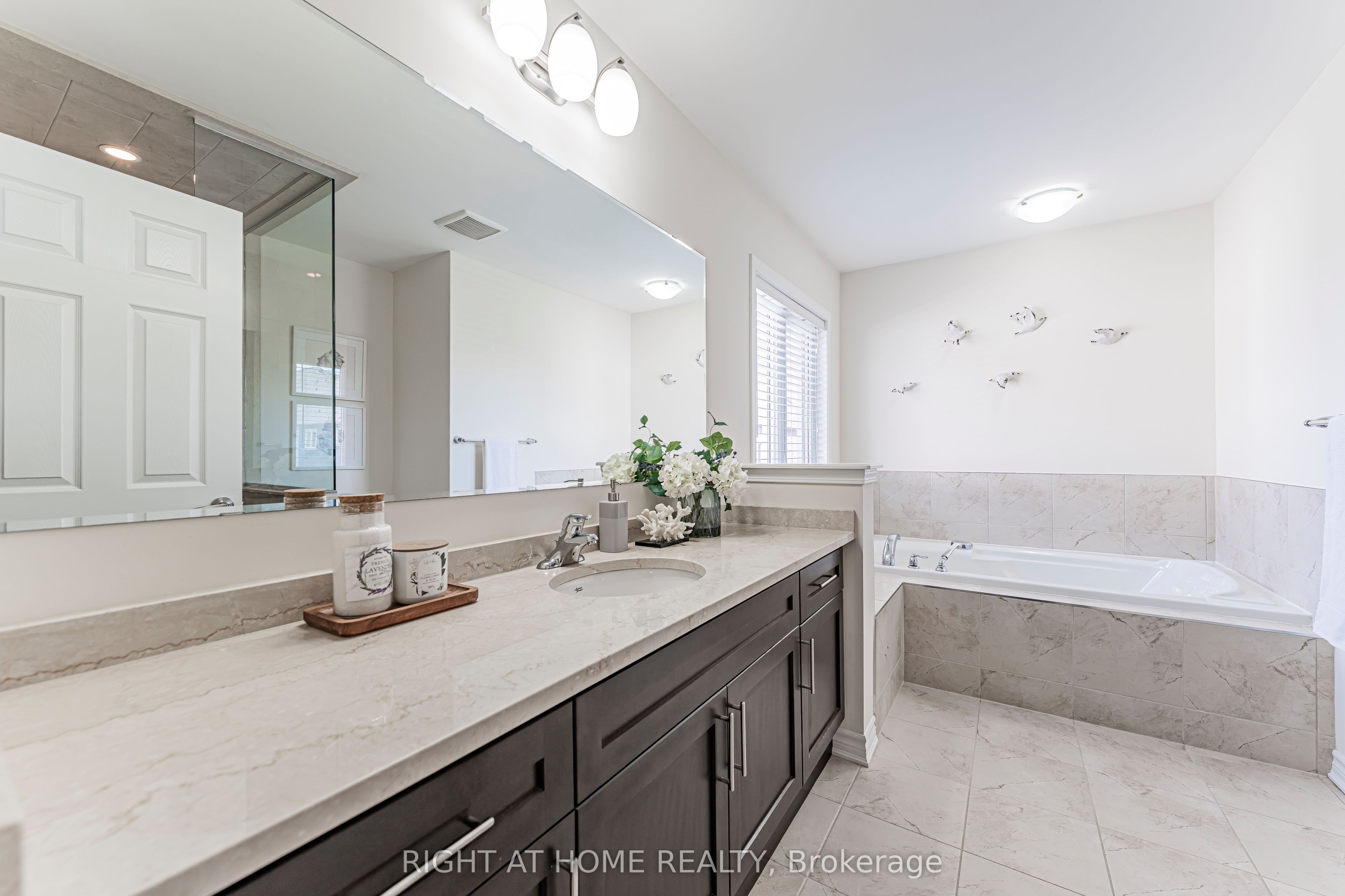 1249 Leger Way Property Photo 22
