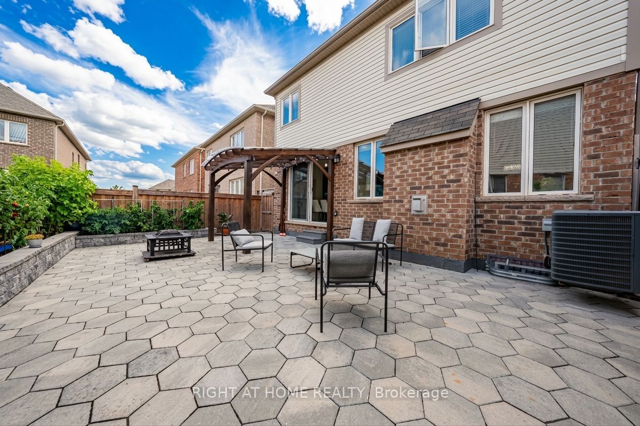 1249 Leger Way Property Photo 34