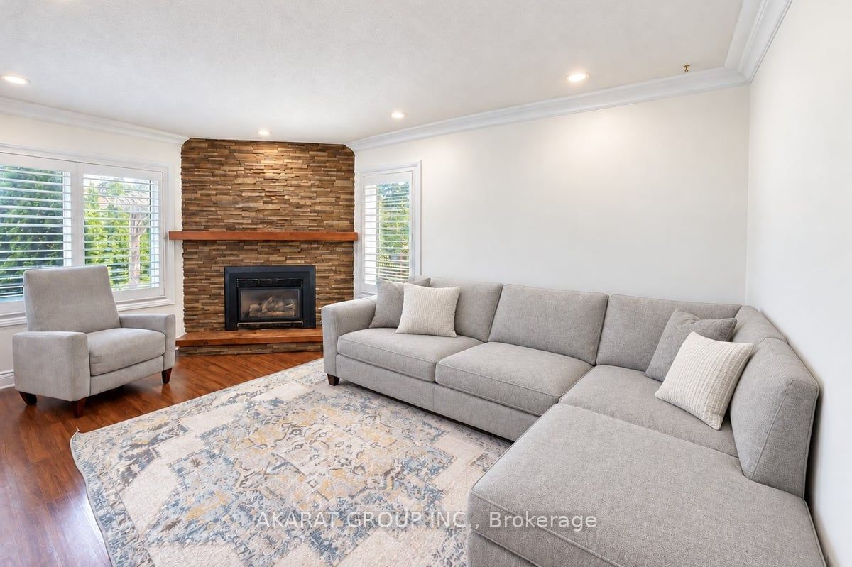 6907 Gracefield Drive Property Photo 10