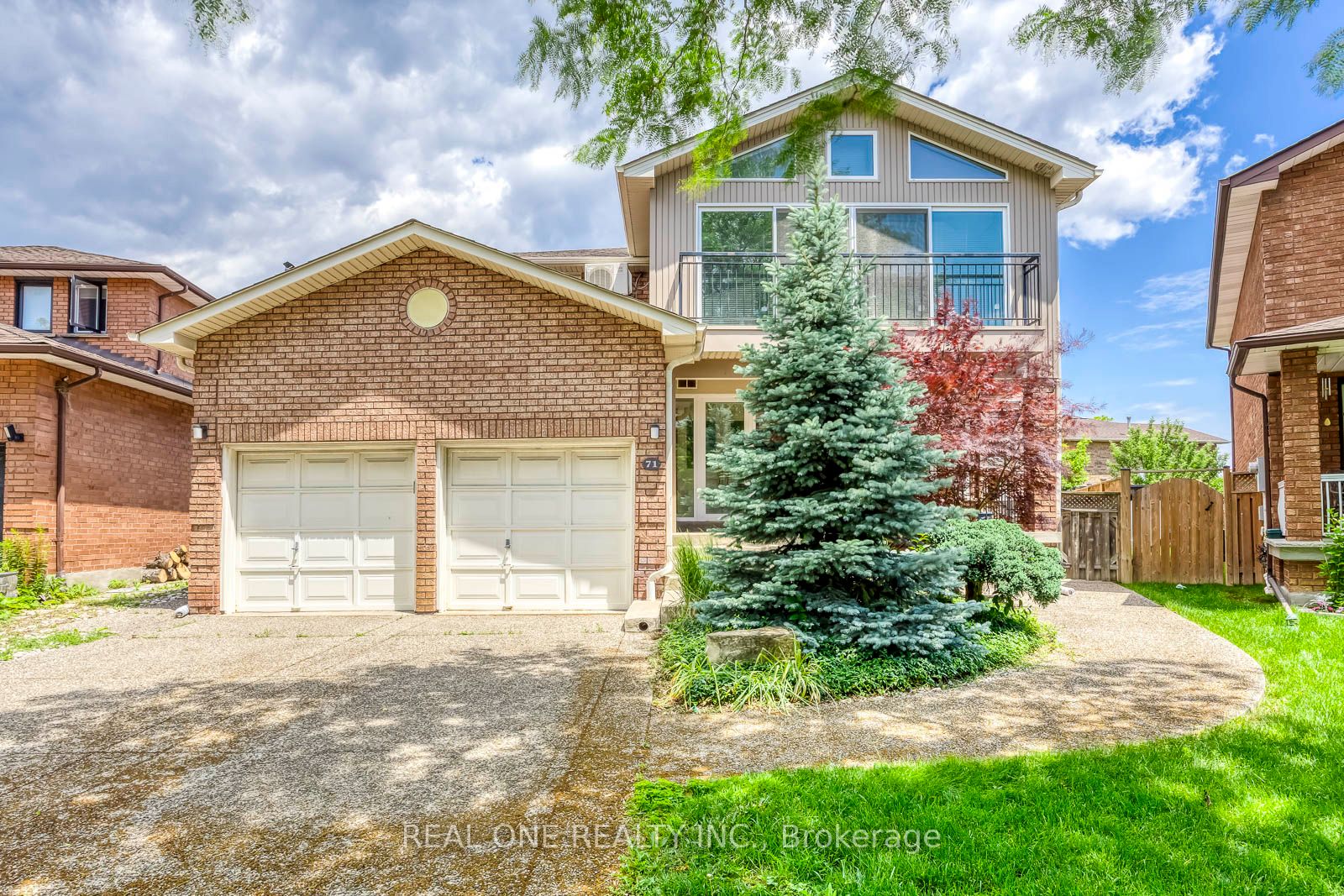 71 Stock Avenue Property Photo 1