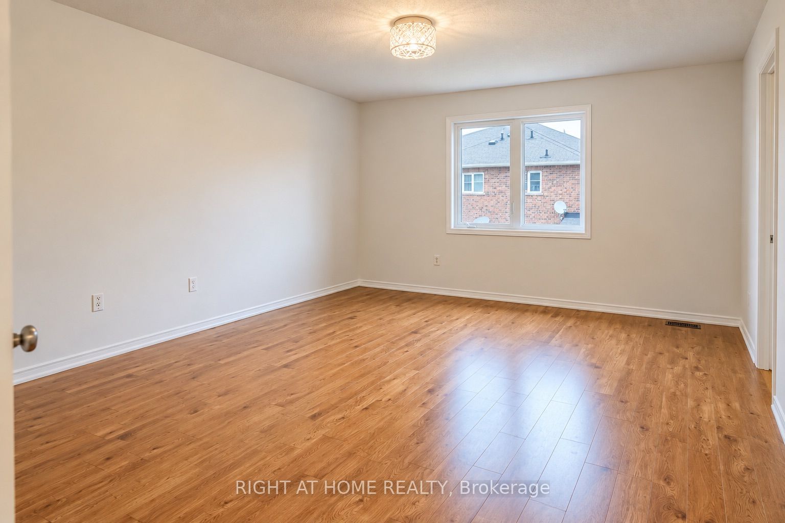 427 Chandler Crescent Property Photo 17
