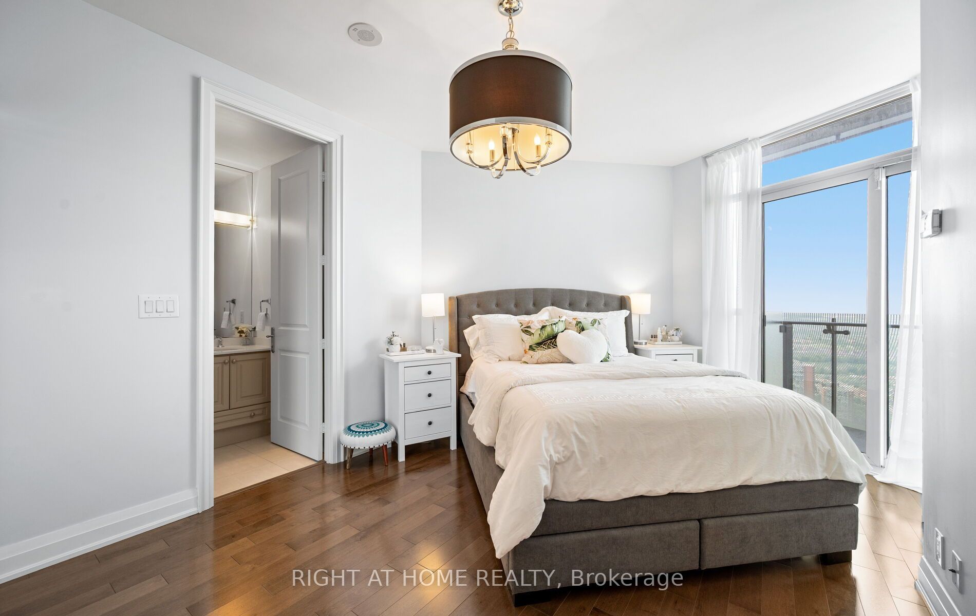 50 Absolute Avenue 4902 Lph Property Photo 16