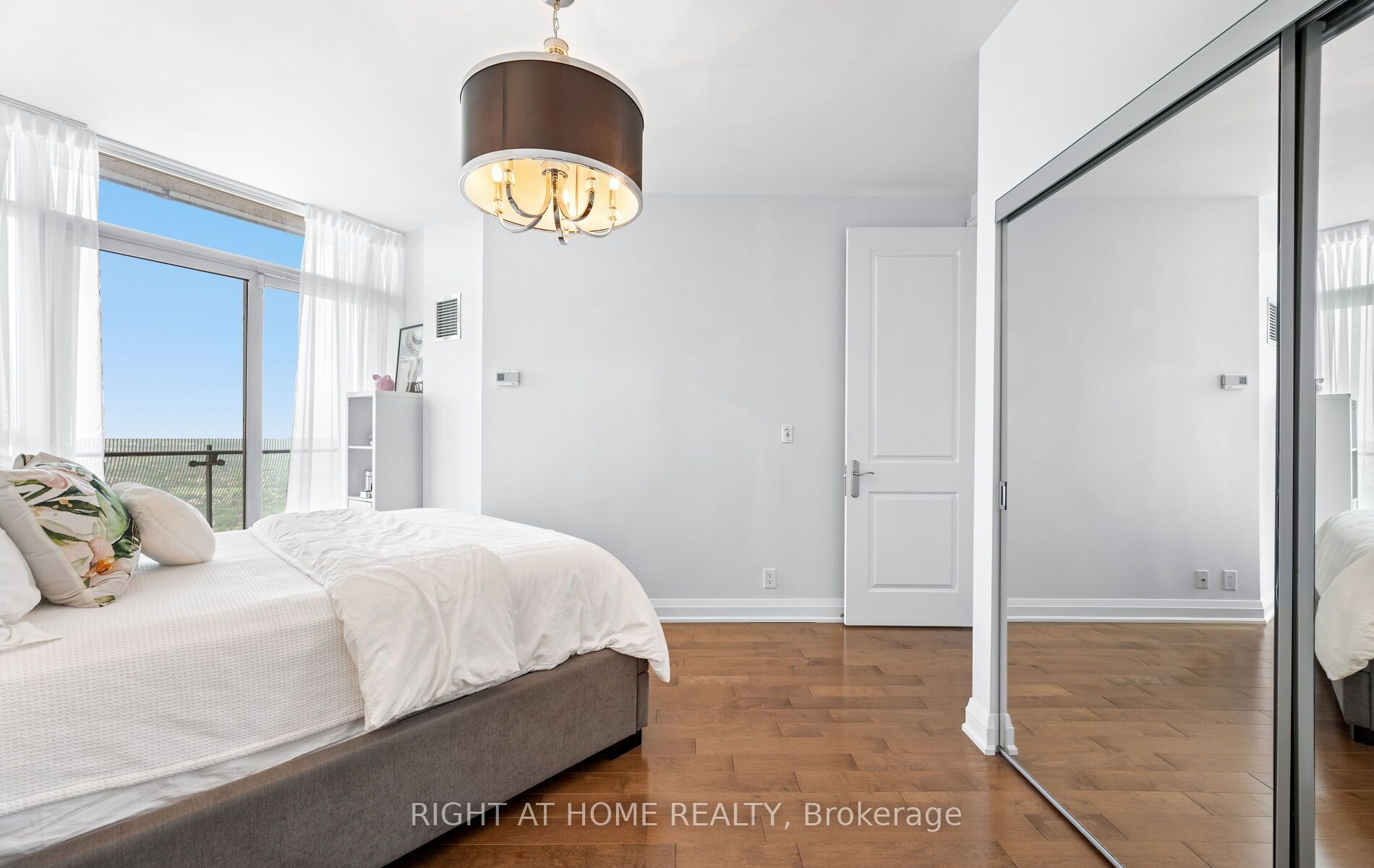 50 Absolute Avenue 4902 Lph Property Photo 19