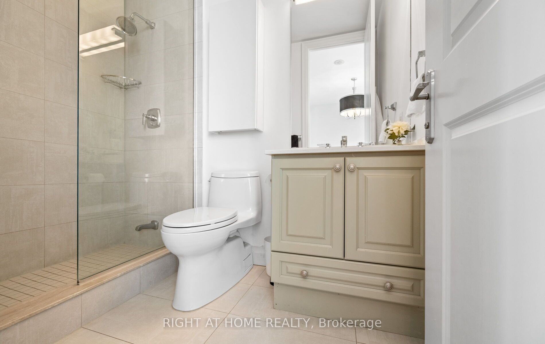 50 Absolute Avenue 4902 Lph Property Photo 20