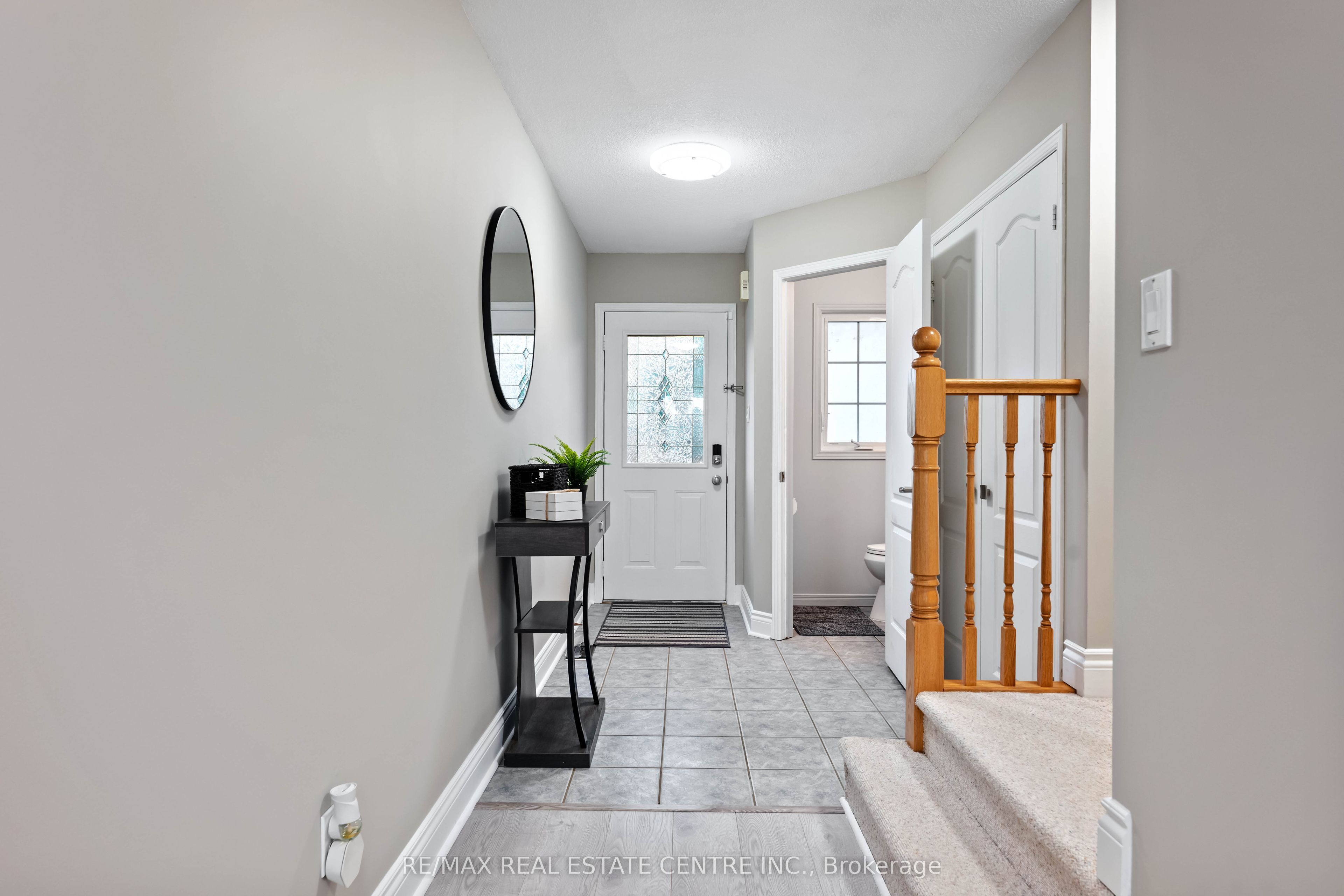 53 Benjamin Crescent Property Photo 6