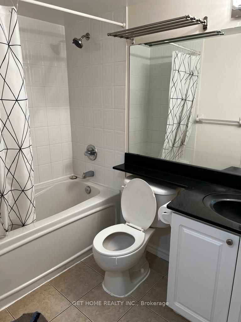 1 Elm Drive W 1205 Property Photo 8