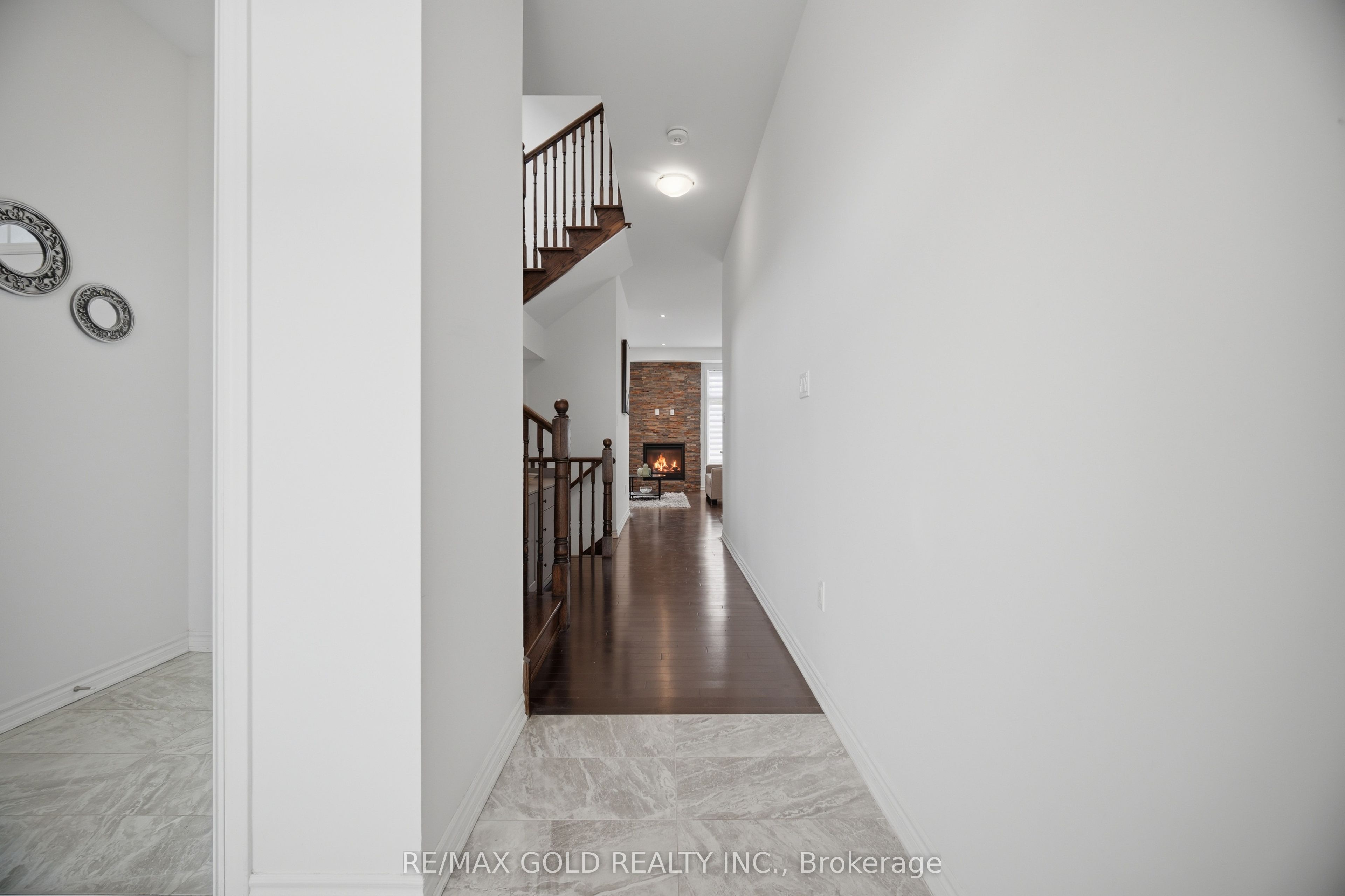 526 Kennedy Circle W Property Photo 13
