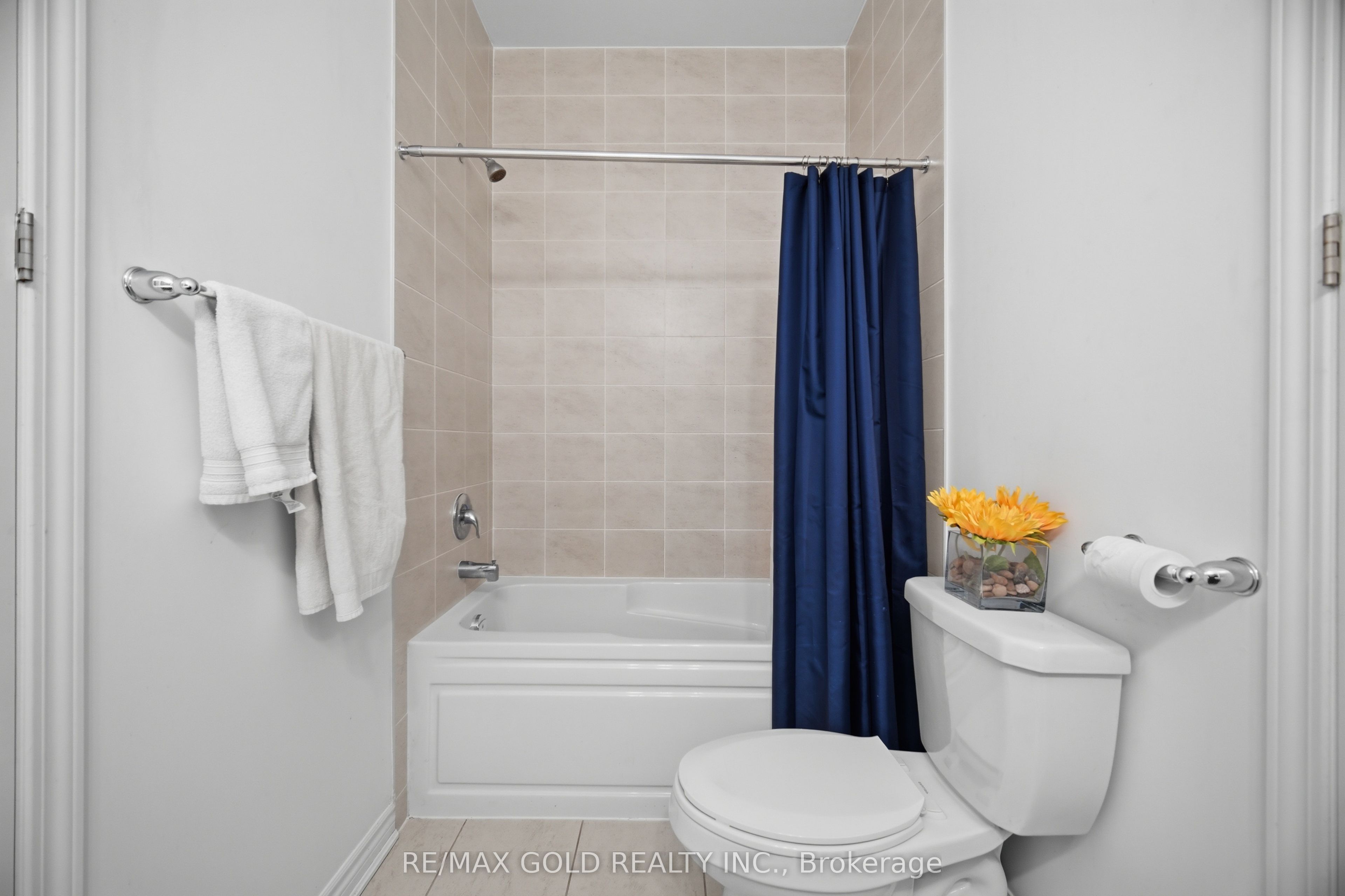 526 Kennedy Circle W Property Photo 38