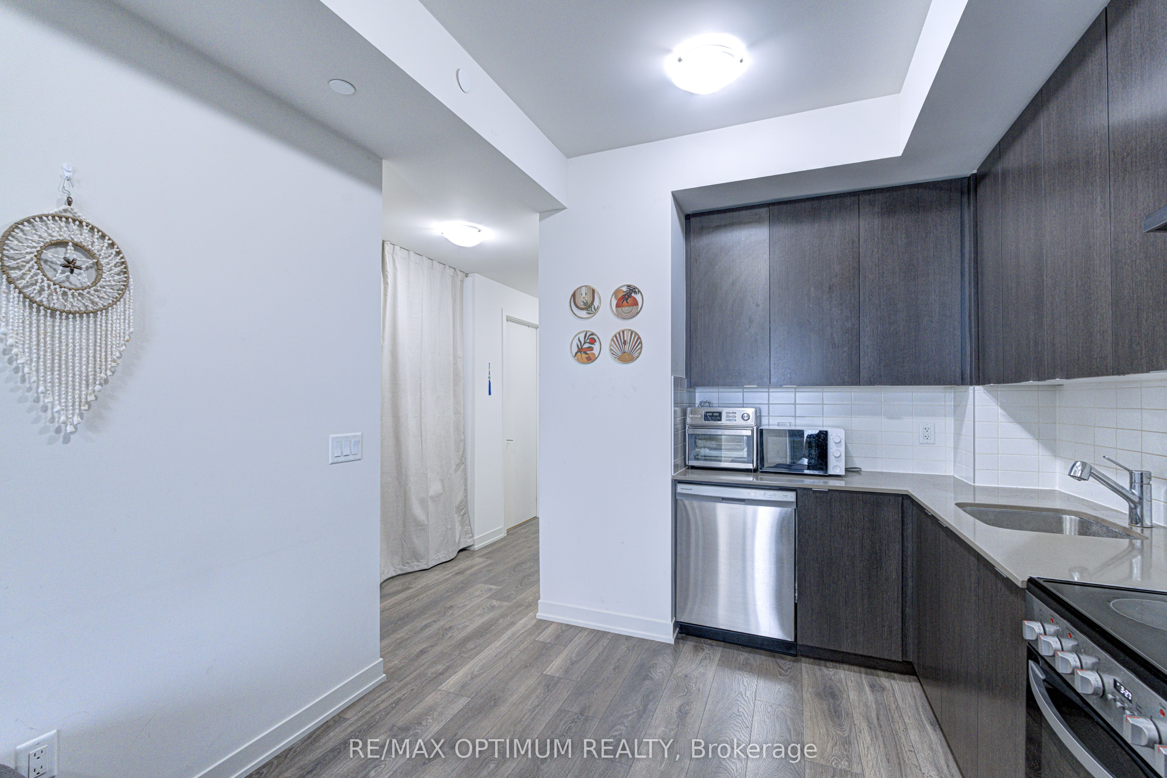 58 Sky Harbour Drive 108 Property Photo 13