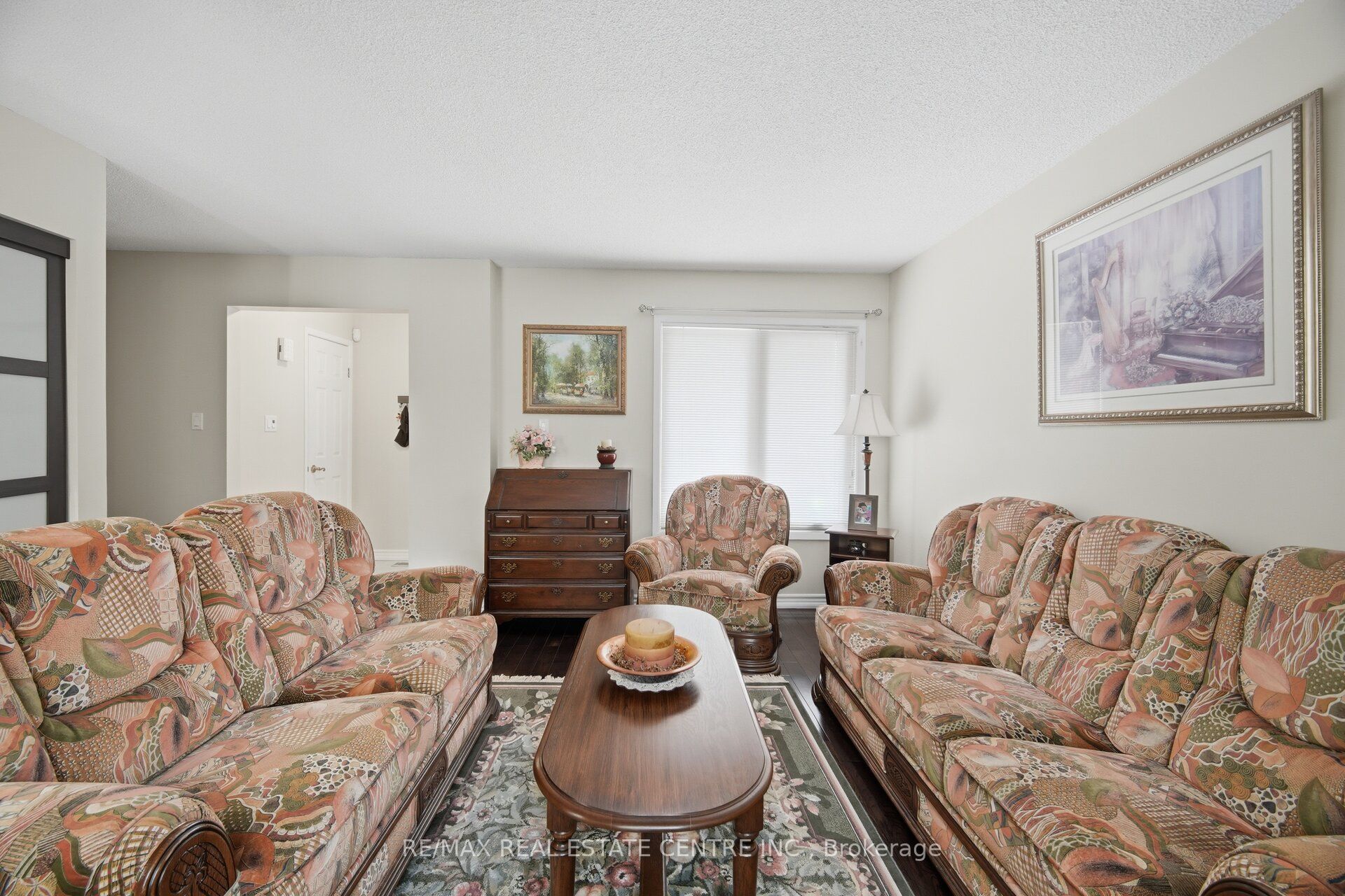 11 Sheringham Street Property Photo 11