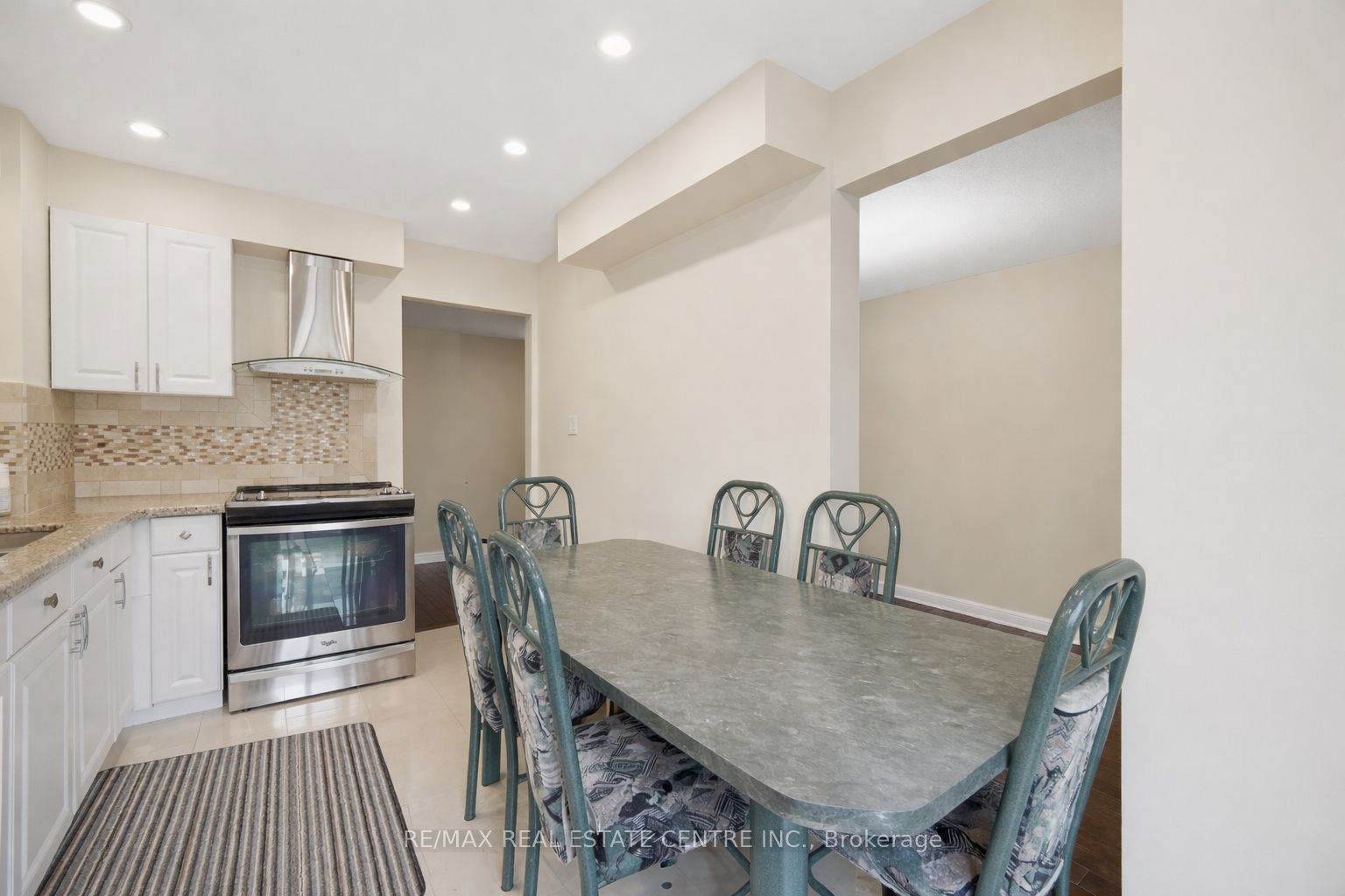11 Sheringham Street Property Photo 14