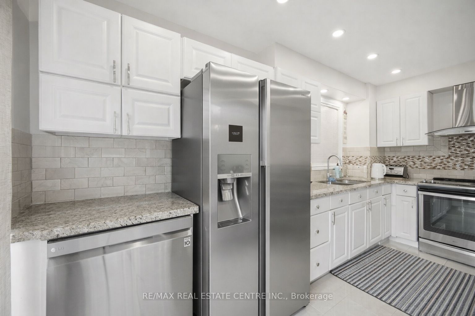 11 Sheringham Street Property Photo 16