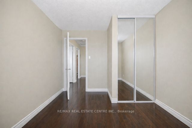 11 Sheringham Street Property Photo 26