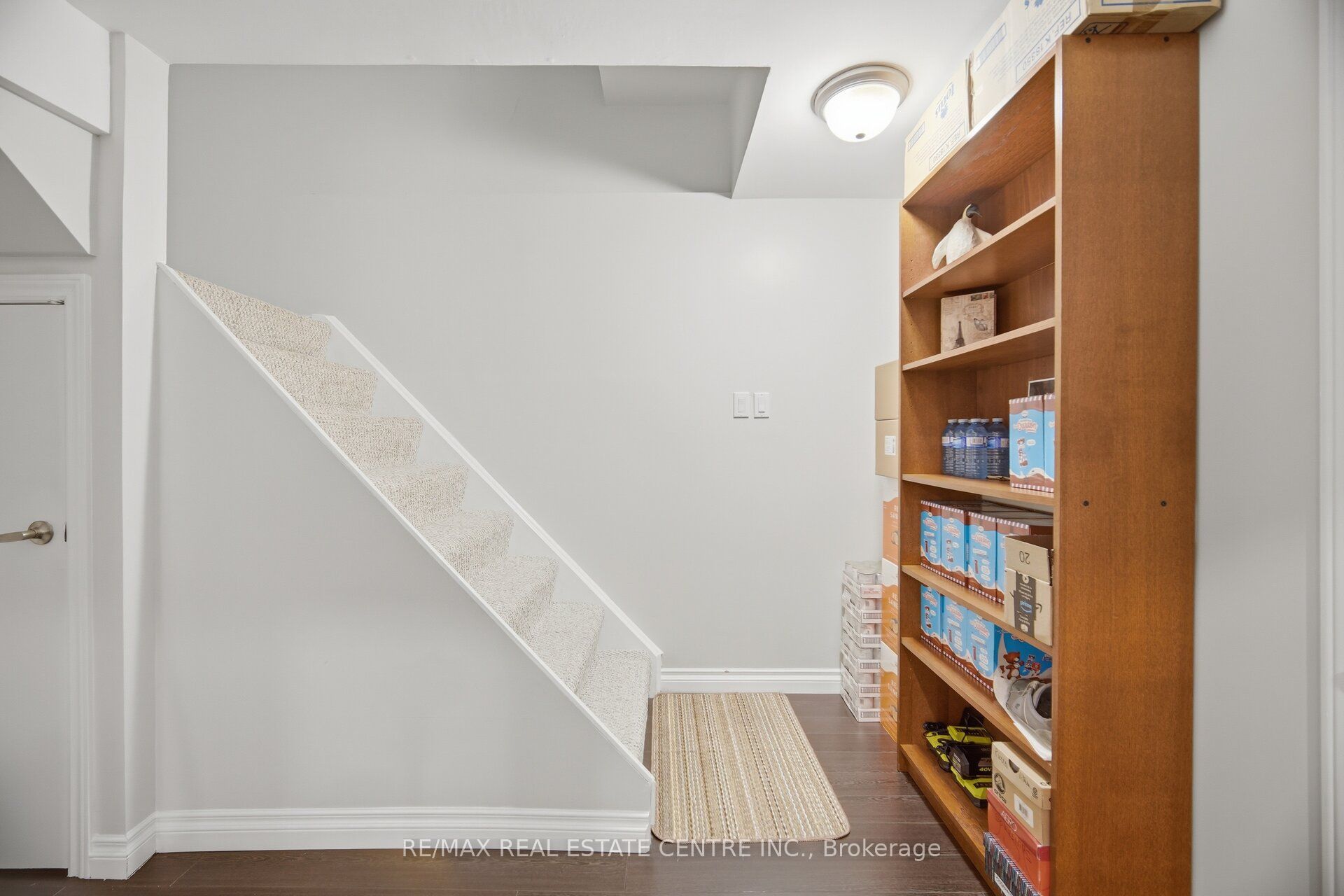 11 Sheringham Street Property Photo 30