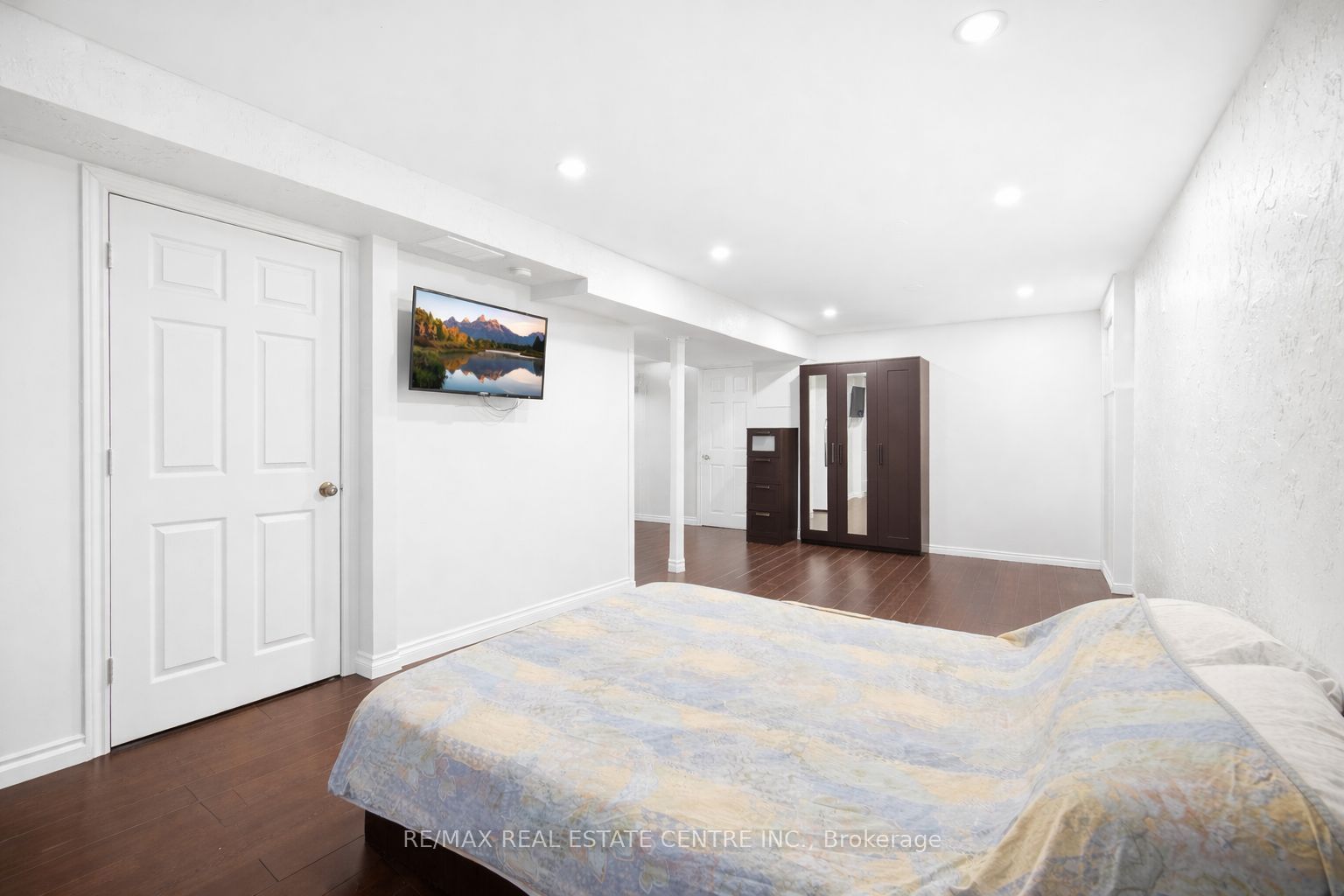 11 Sheringham Street Property Photo 34