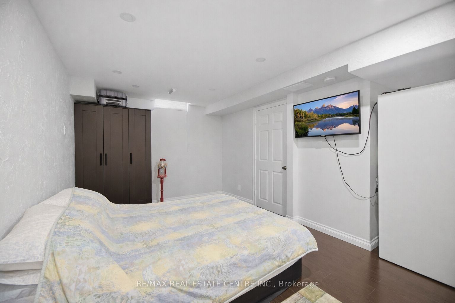 11 Sheringham Street Property Photo 35
