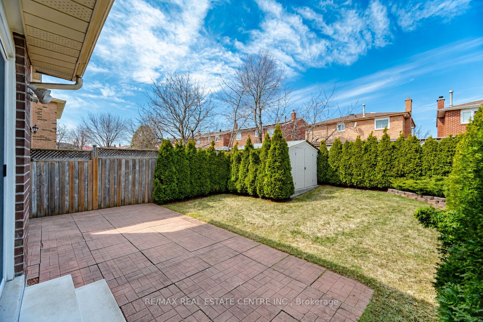 11 Sheringham Street Property Photo 40